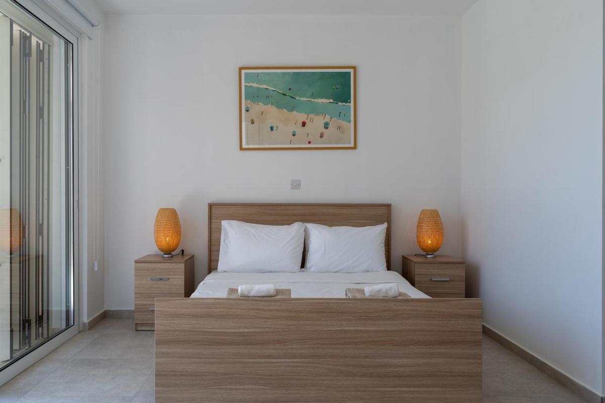 Modern Poolside villa at Paphos