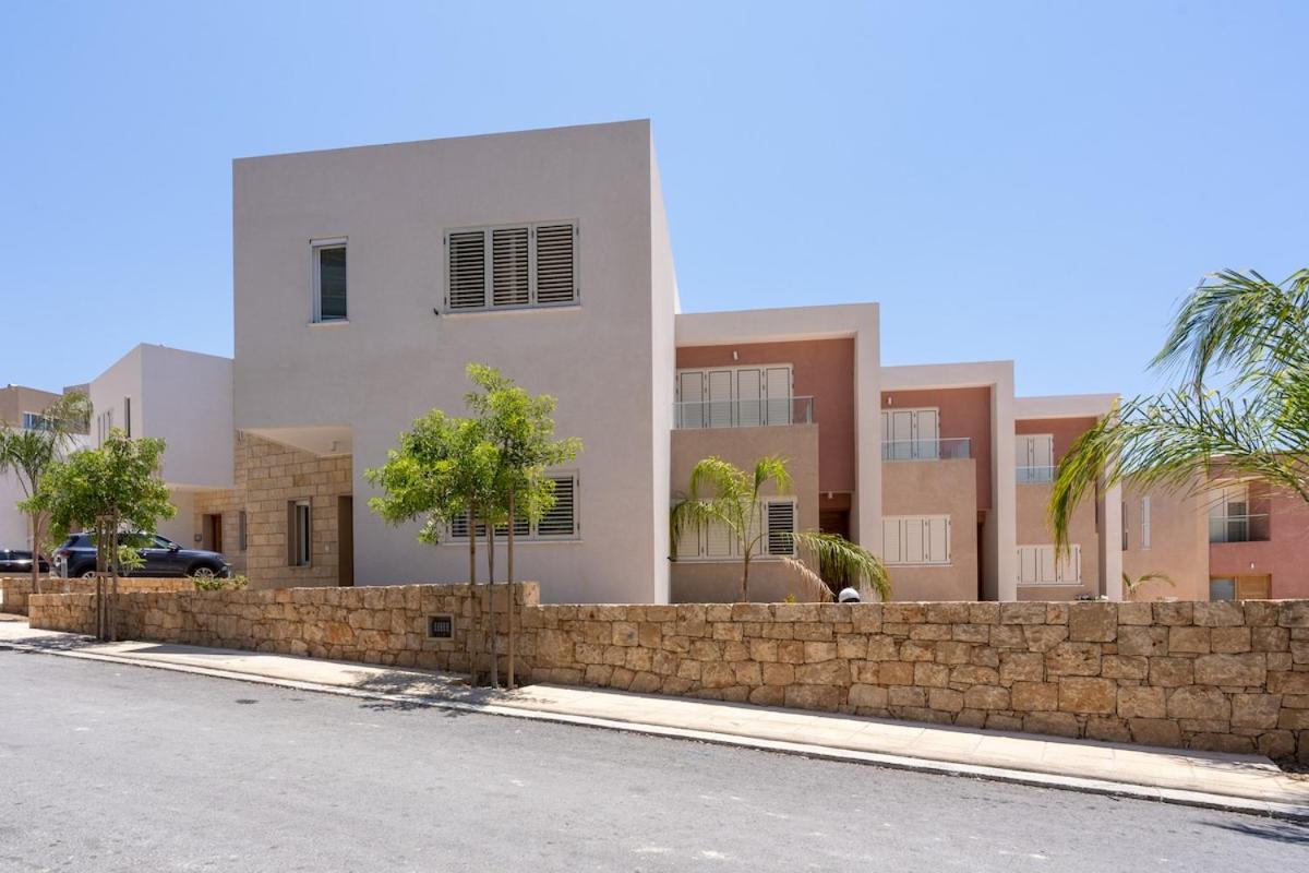 Modern Poolside villa at Paphos