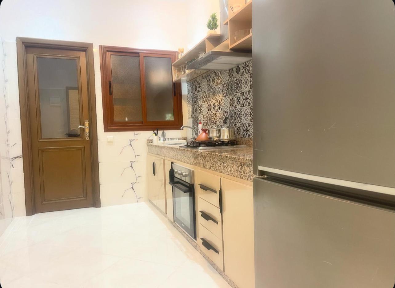 Appartement- suite 10 min de la plage- Wifi et iptv