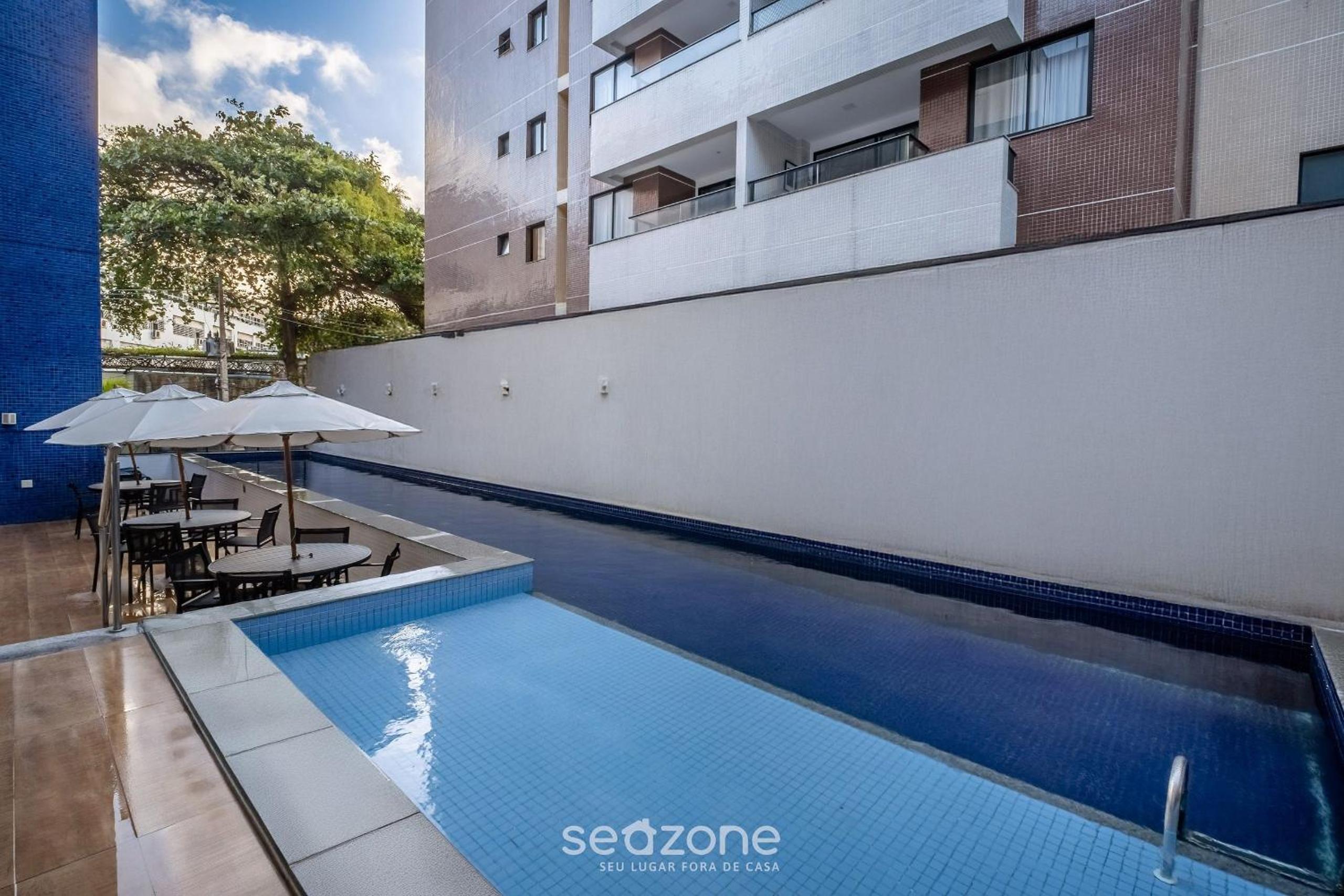 Apart in Condo w/ Pool and Gym STE0312