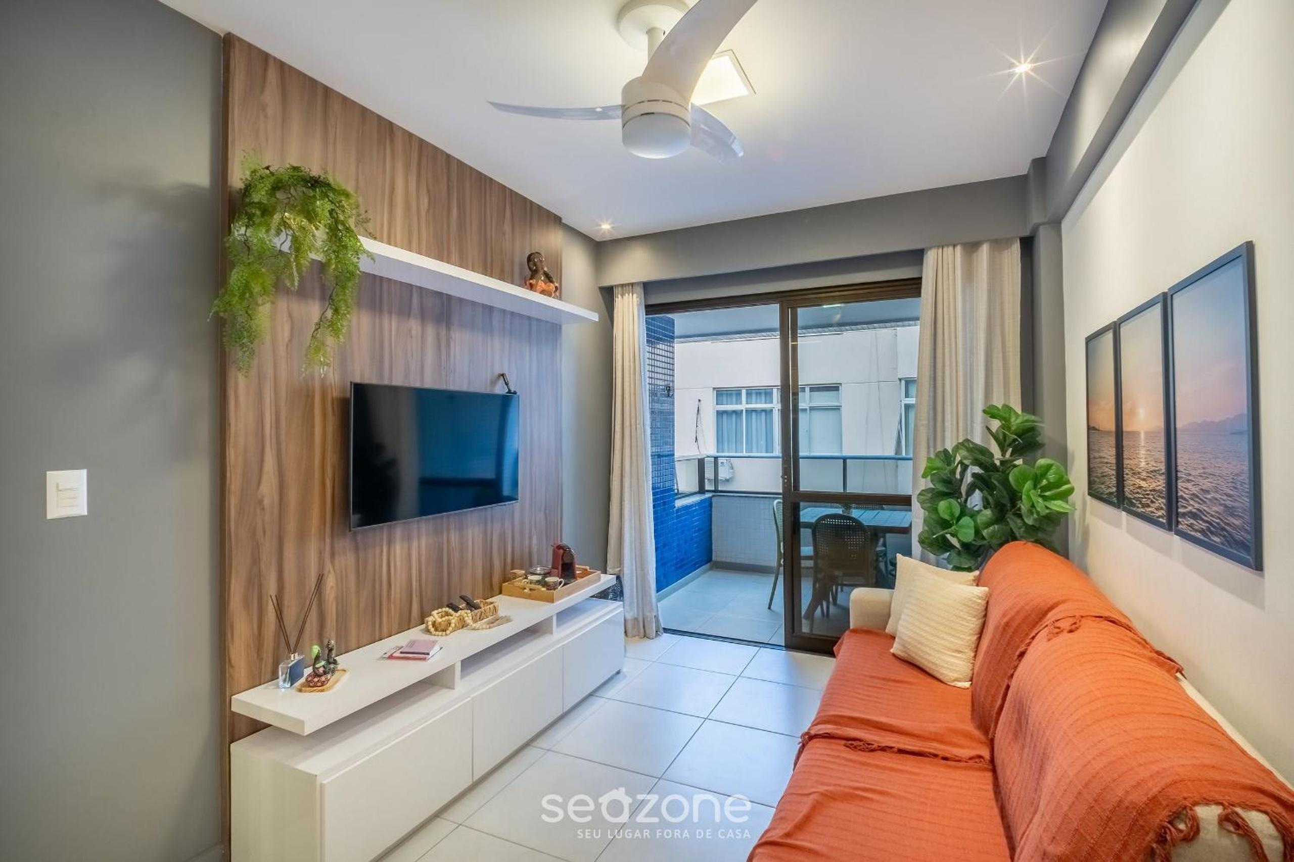 Apart in Condo w/ Pool and Gym STE0312