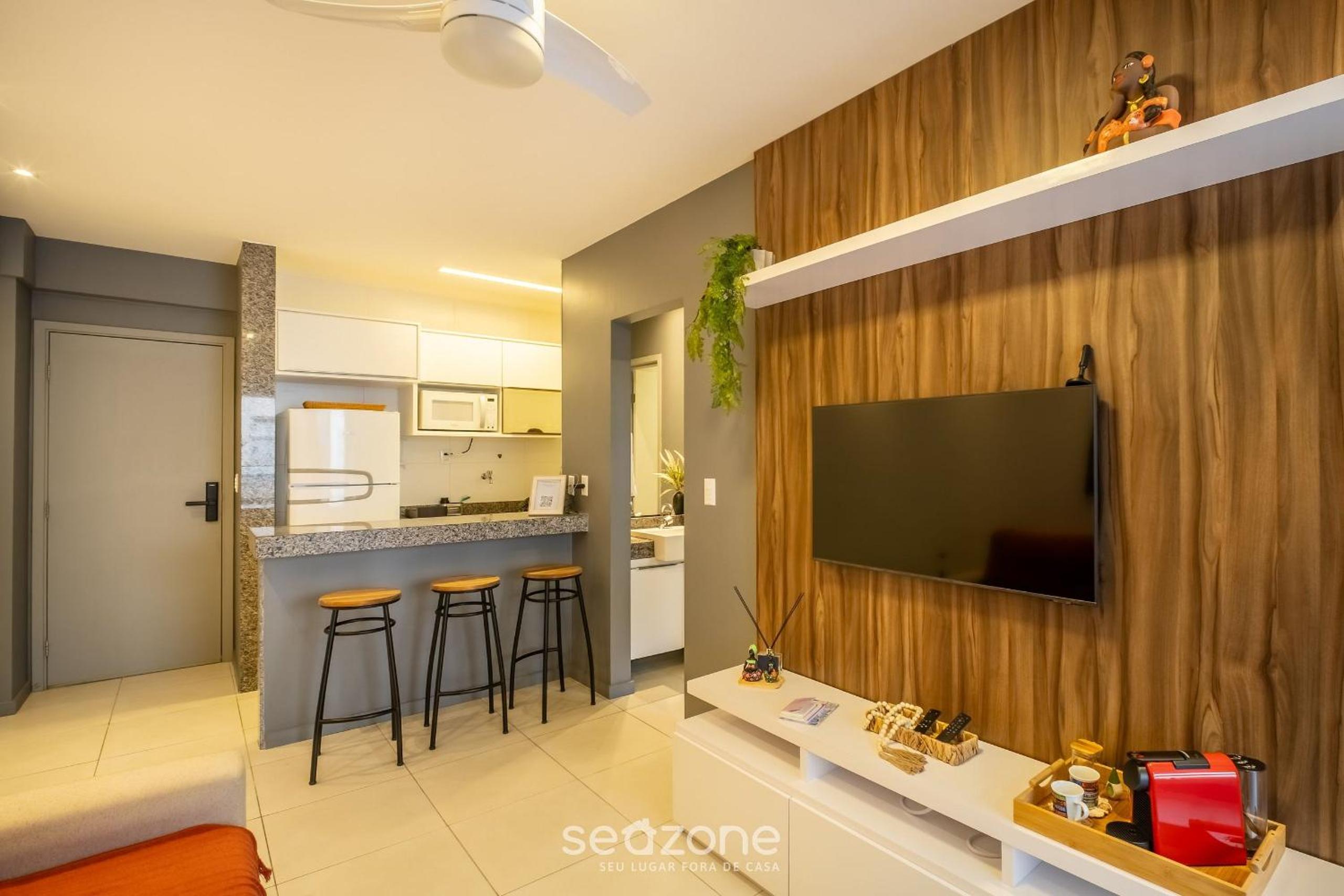Apart in Condo w/ Pool and Gym STE0312