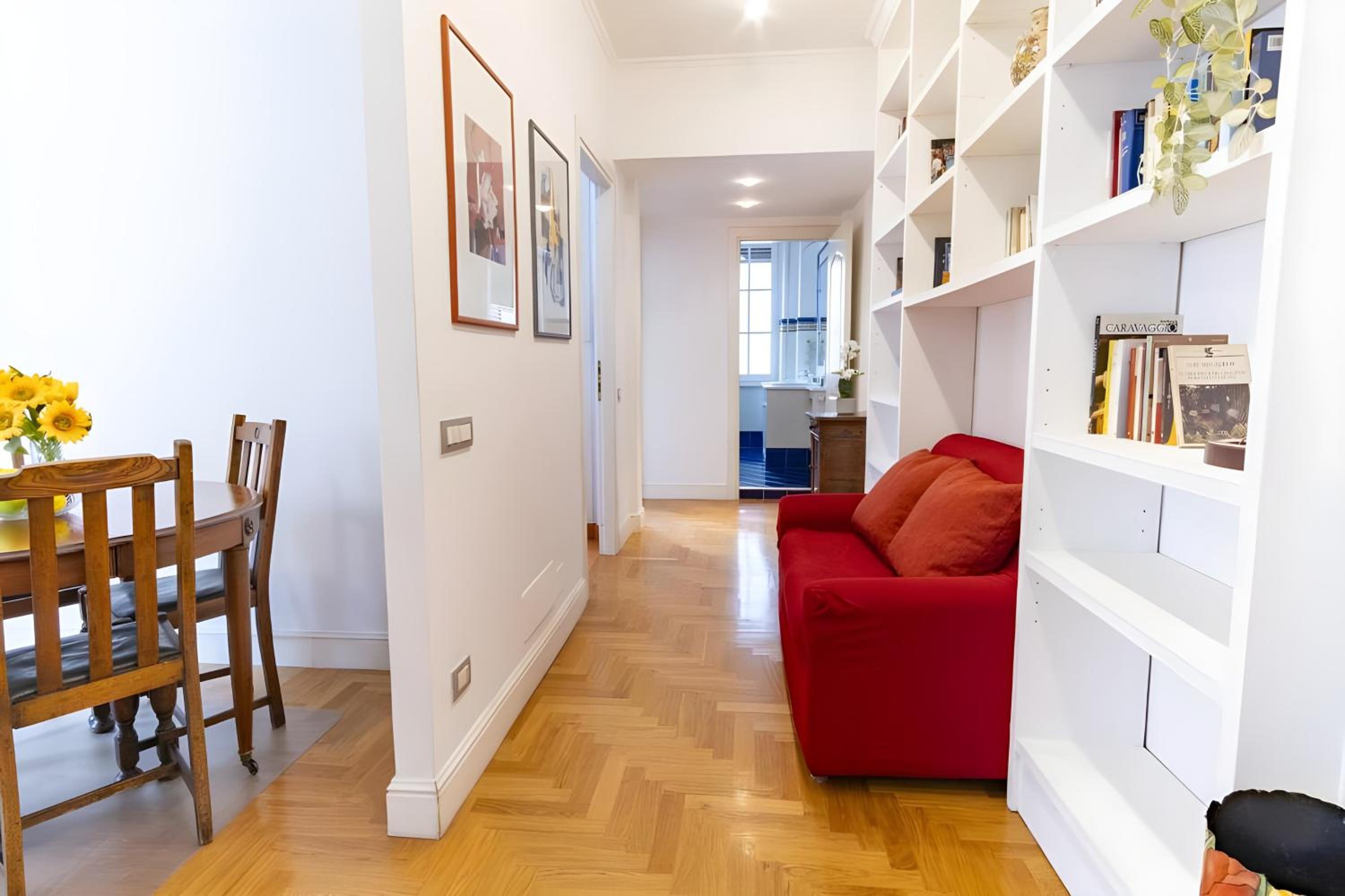 Elegantis Solinda Suite Apartment with Private Terrace - Steps from Metro, Tram & Bus to Rome's Historic Center