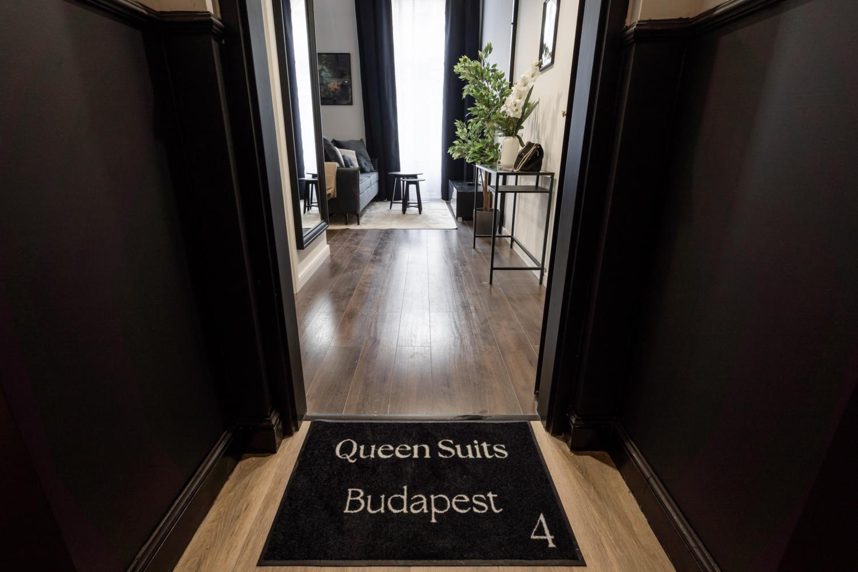 E41 - Trendy Boutique Apartments - Prime Spot by BQA