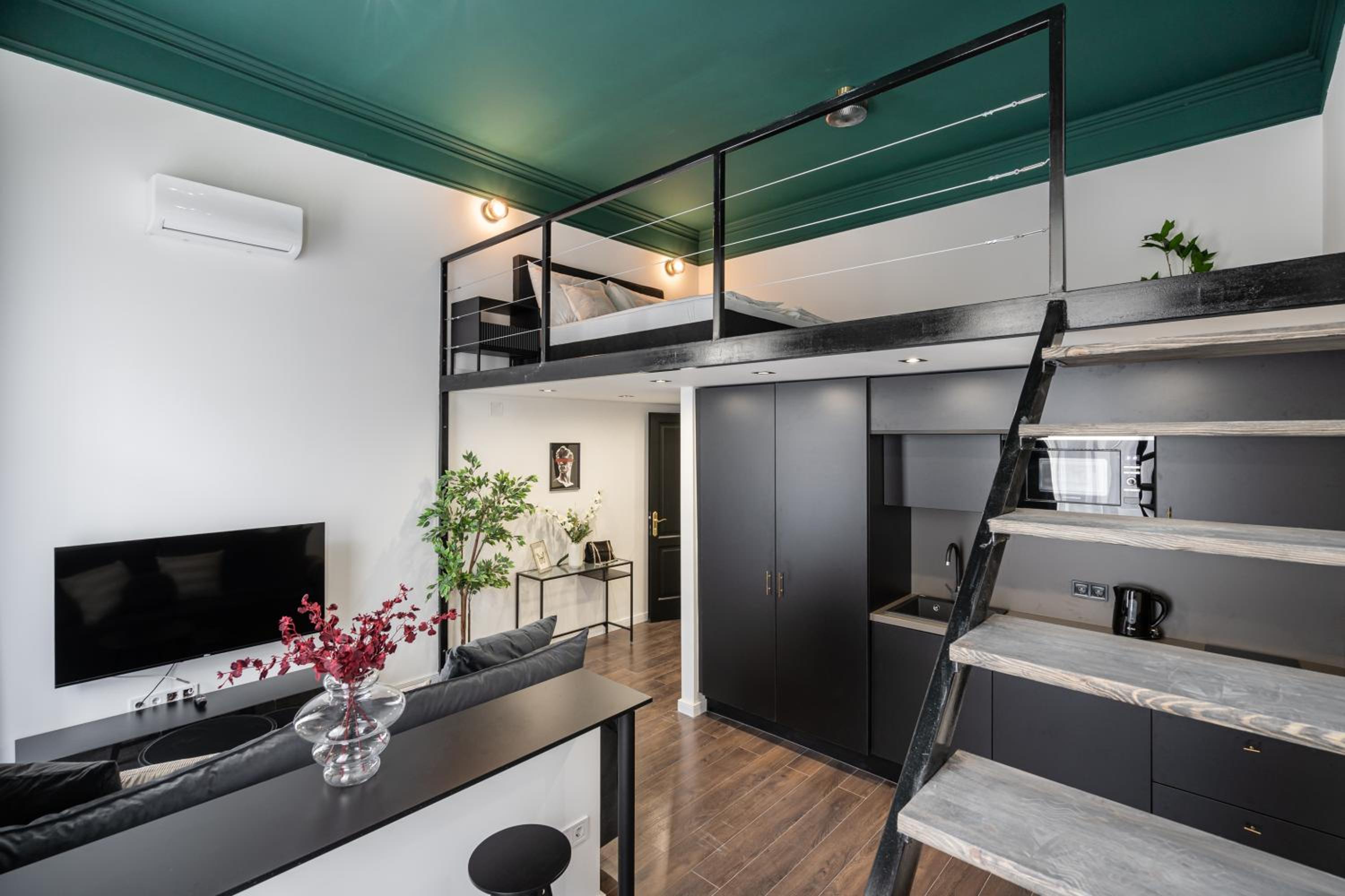 E41 - Trendy Boutique Apartments - Prime Spot by BQA