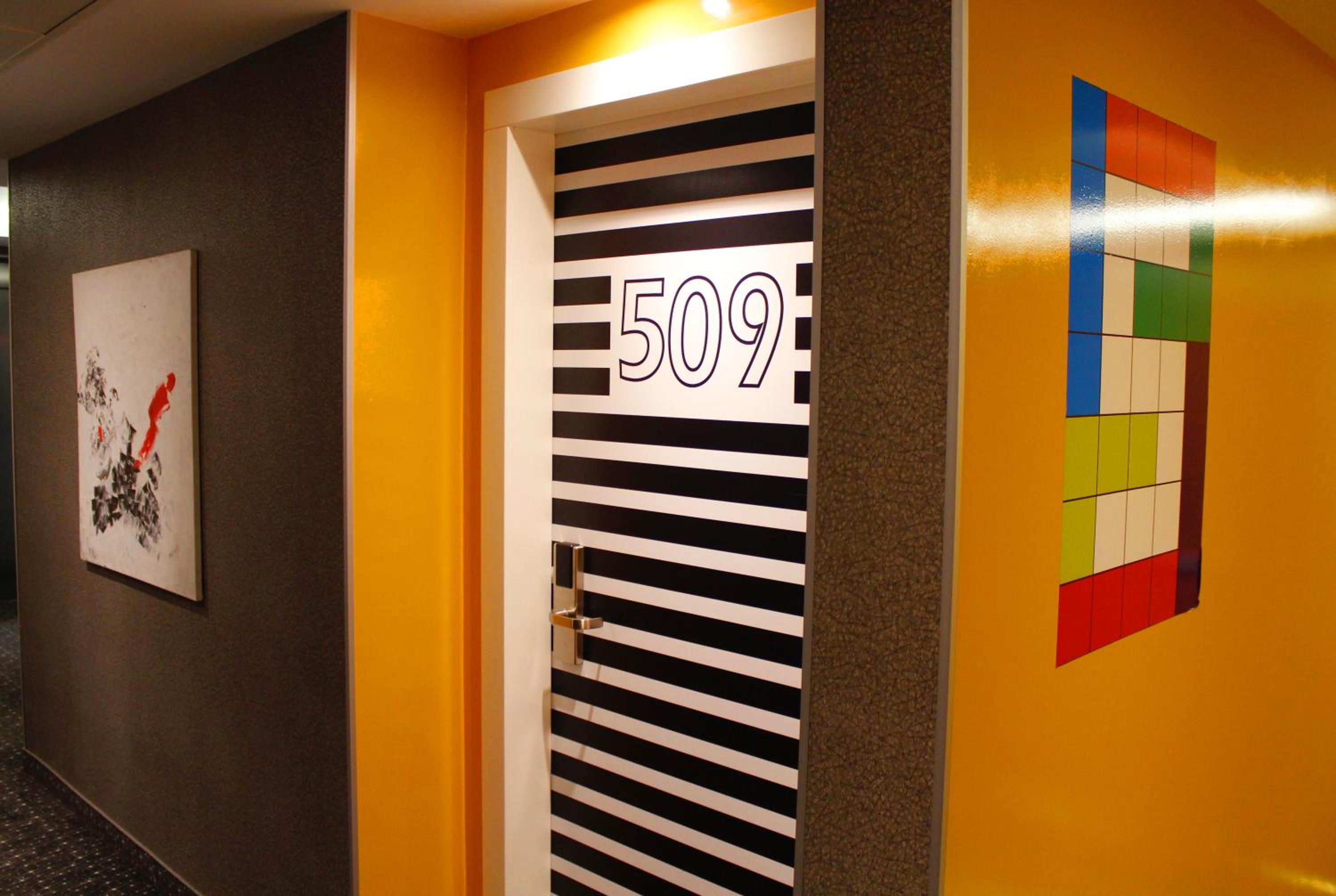 Tempo Fair Suitler - Image 48