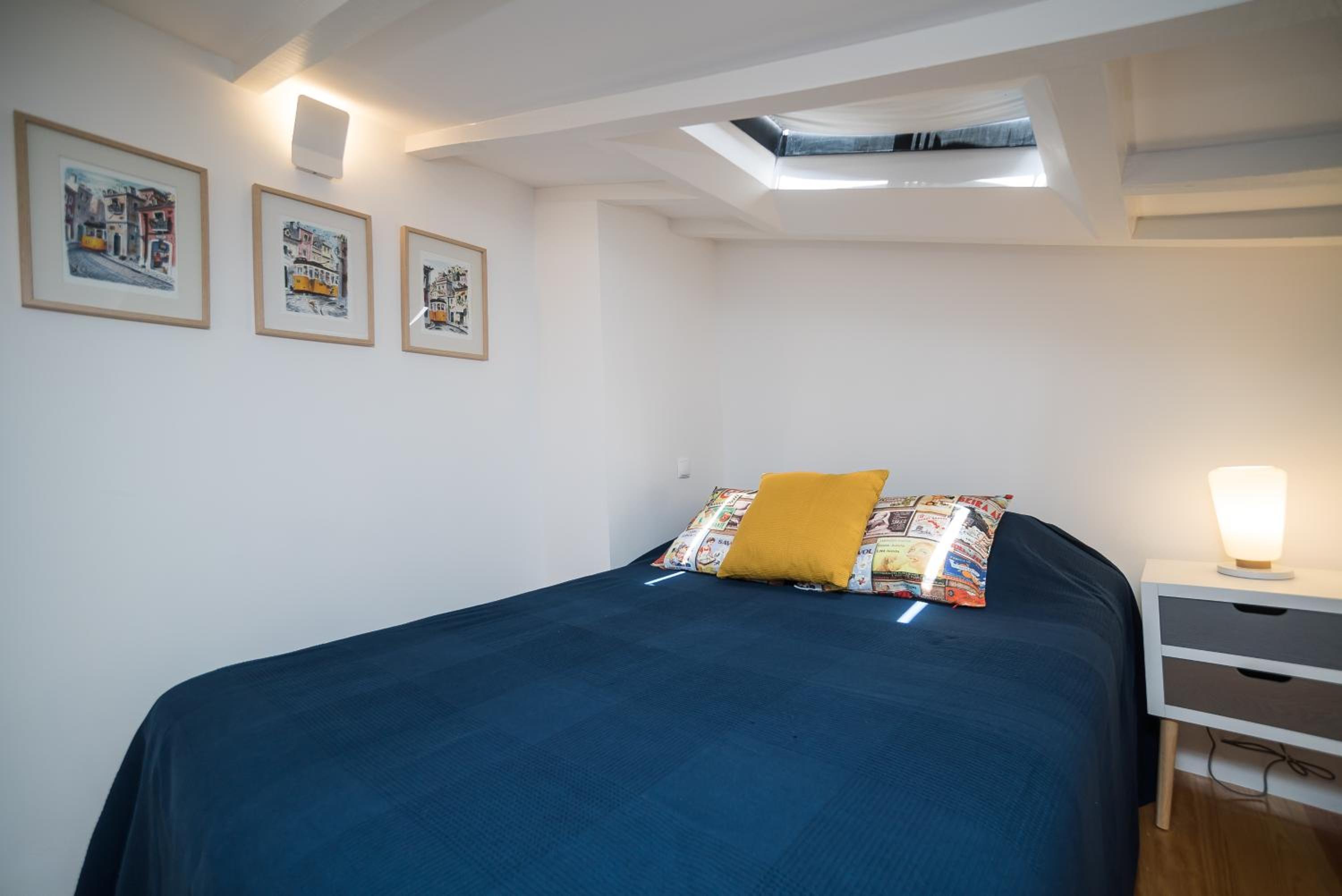 Feel Alfama Apartment view 4