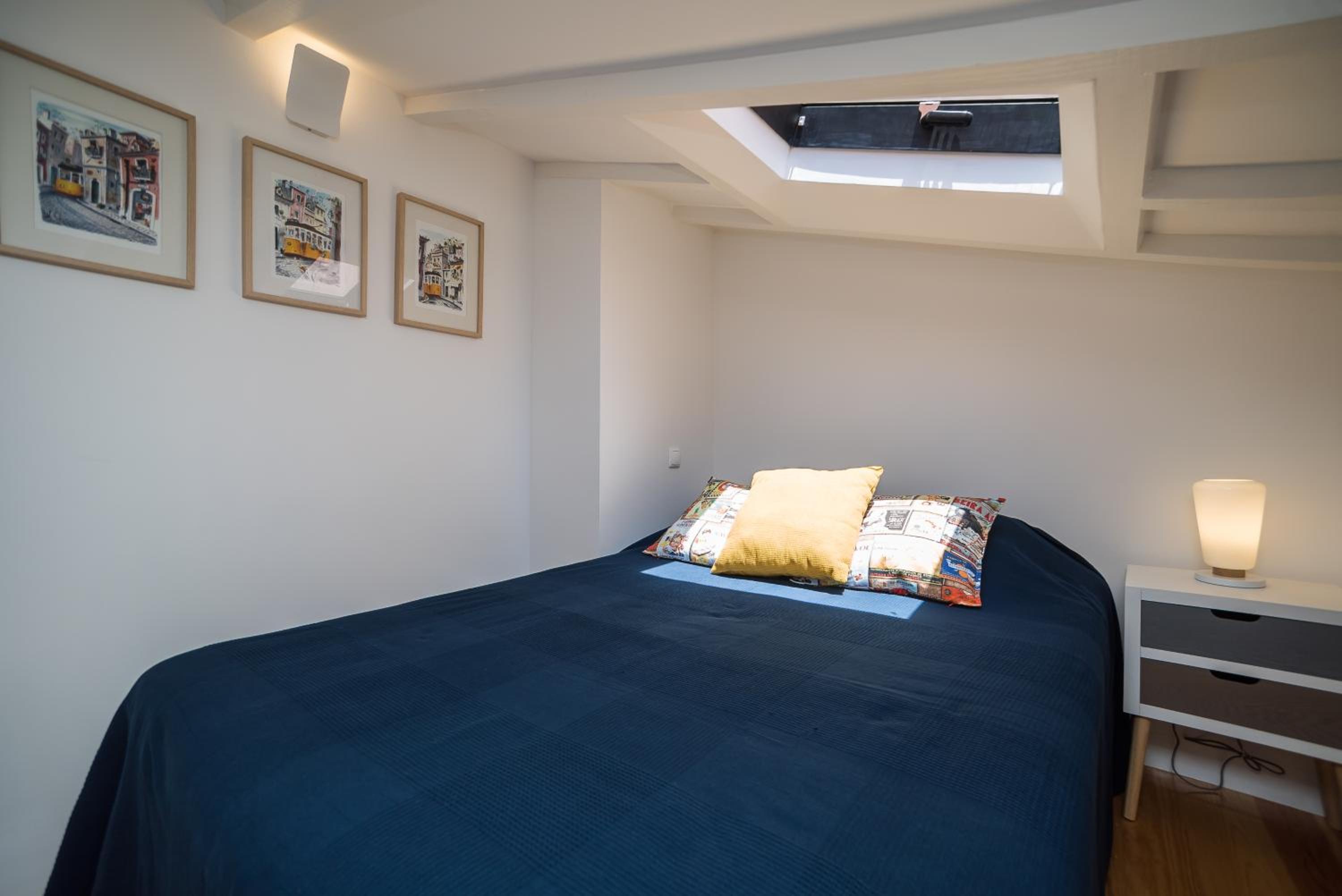 Feel Alfama Apartment view 5