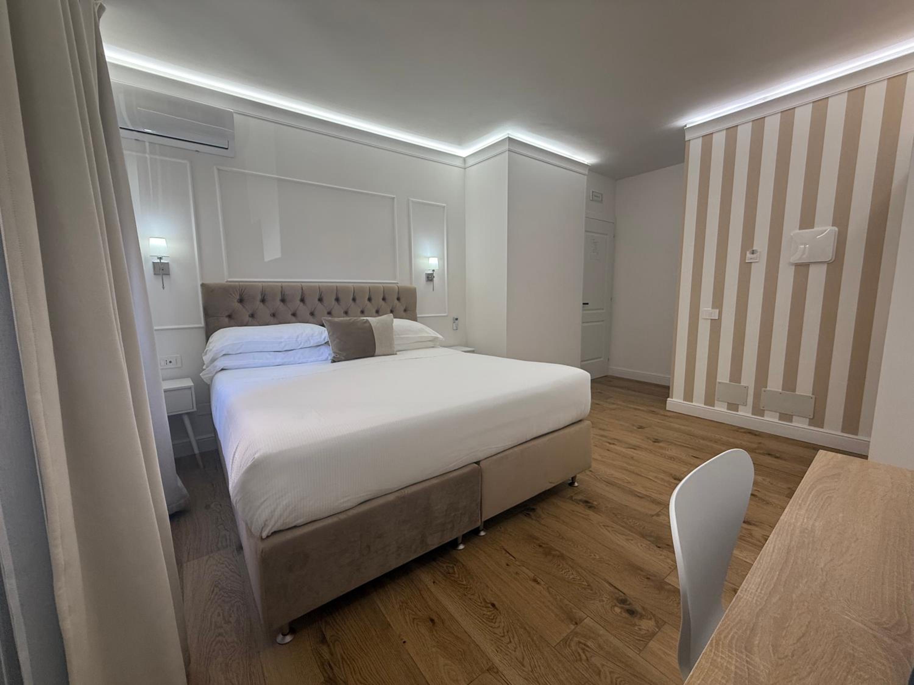Emy Suites
