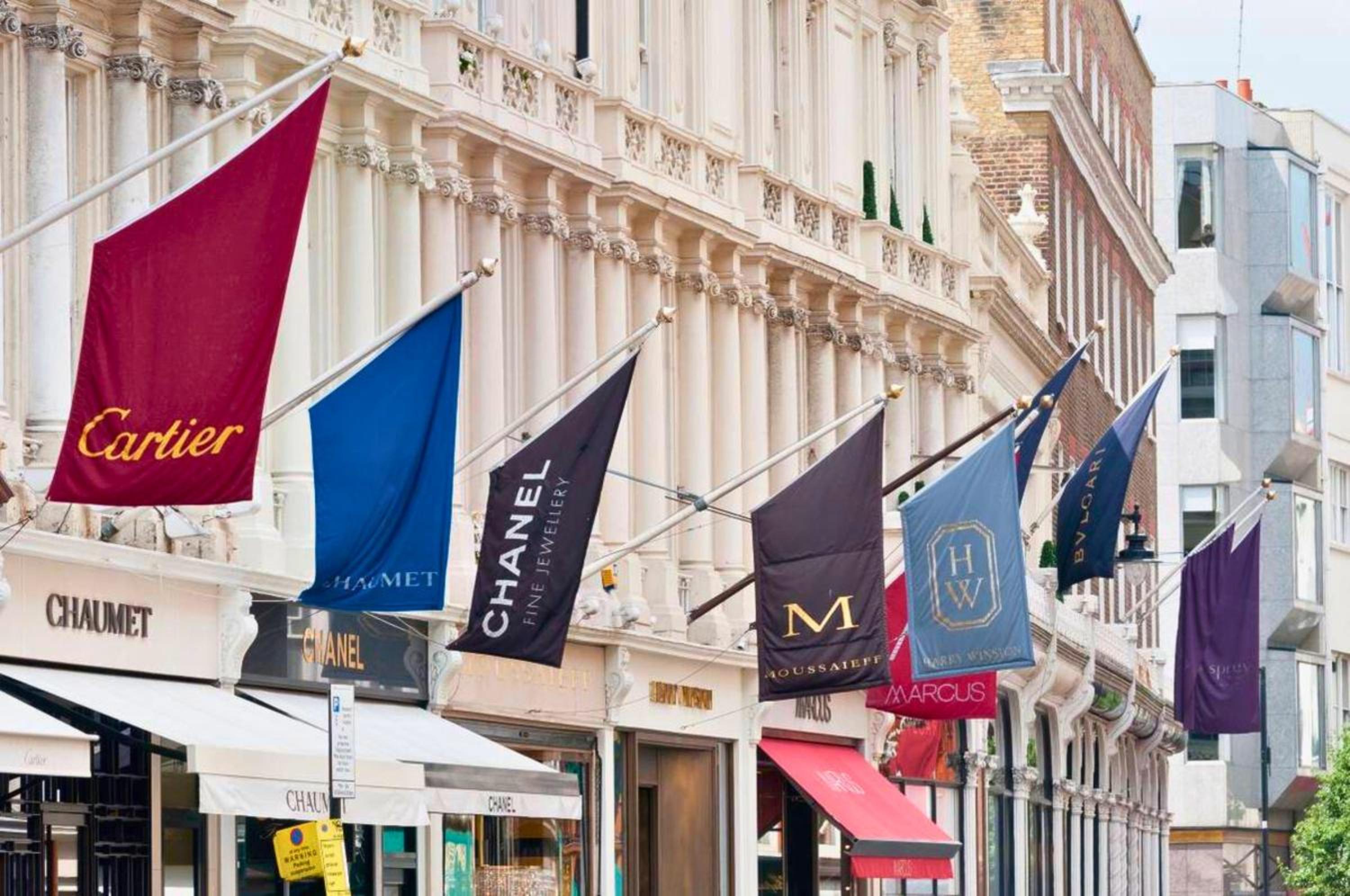 Posh Soho Studio Large Windows by Oxford St, Mayfair W1