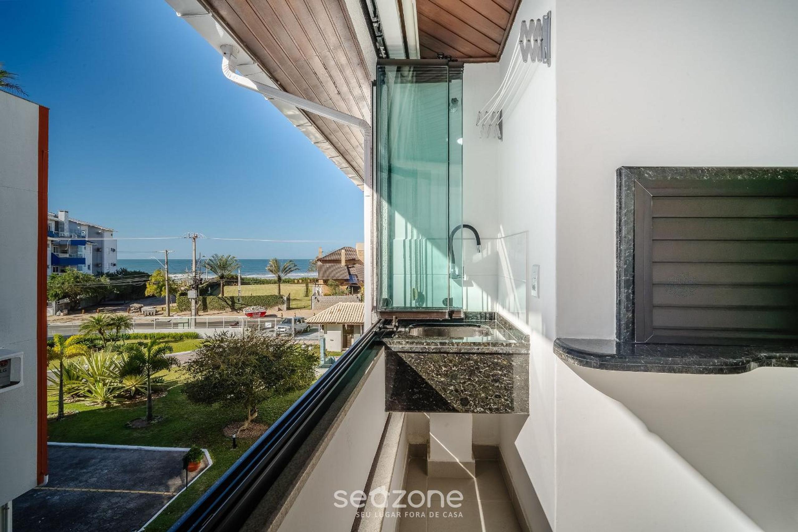 Well-located condominium, 100 m from the beach - CSC
