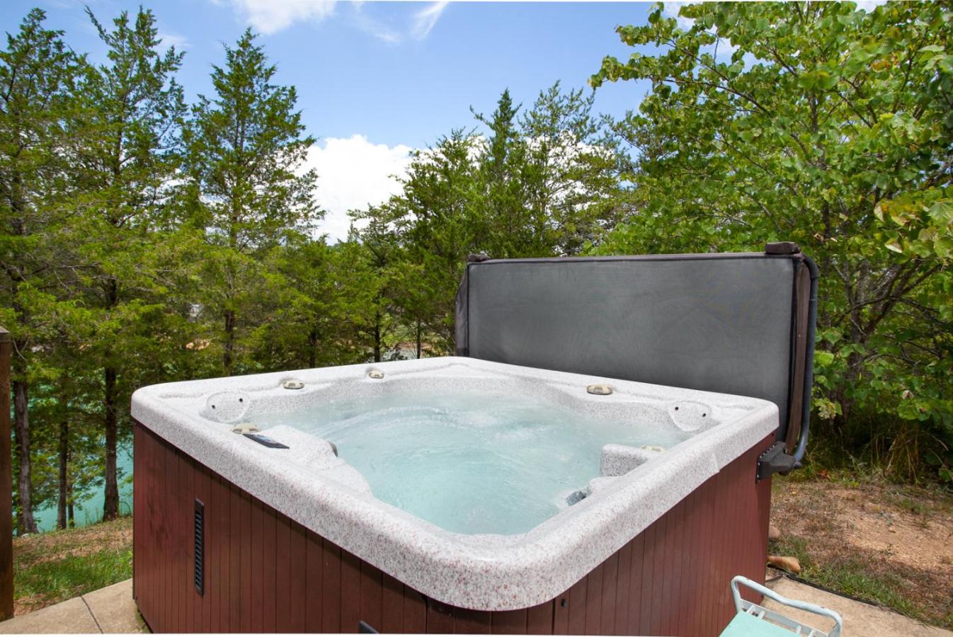 Smokies Sanctuary | Hot Tub | Fireplace | FirePit!