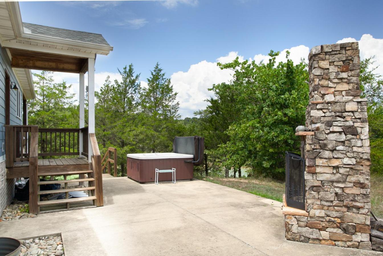 Smokies Sanctuary | Hot Tub | Fireplace | FirePit!