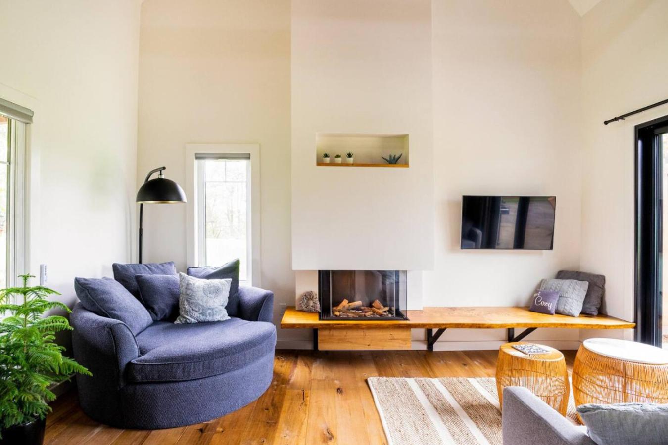Inn The Orchard, Modern Cottage, private Hot Tub