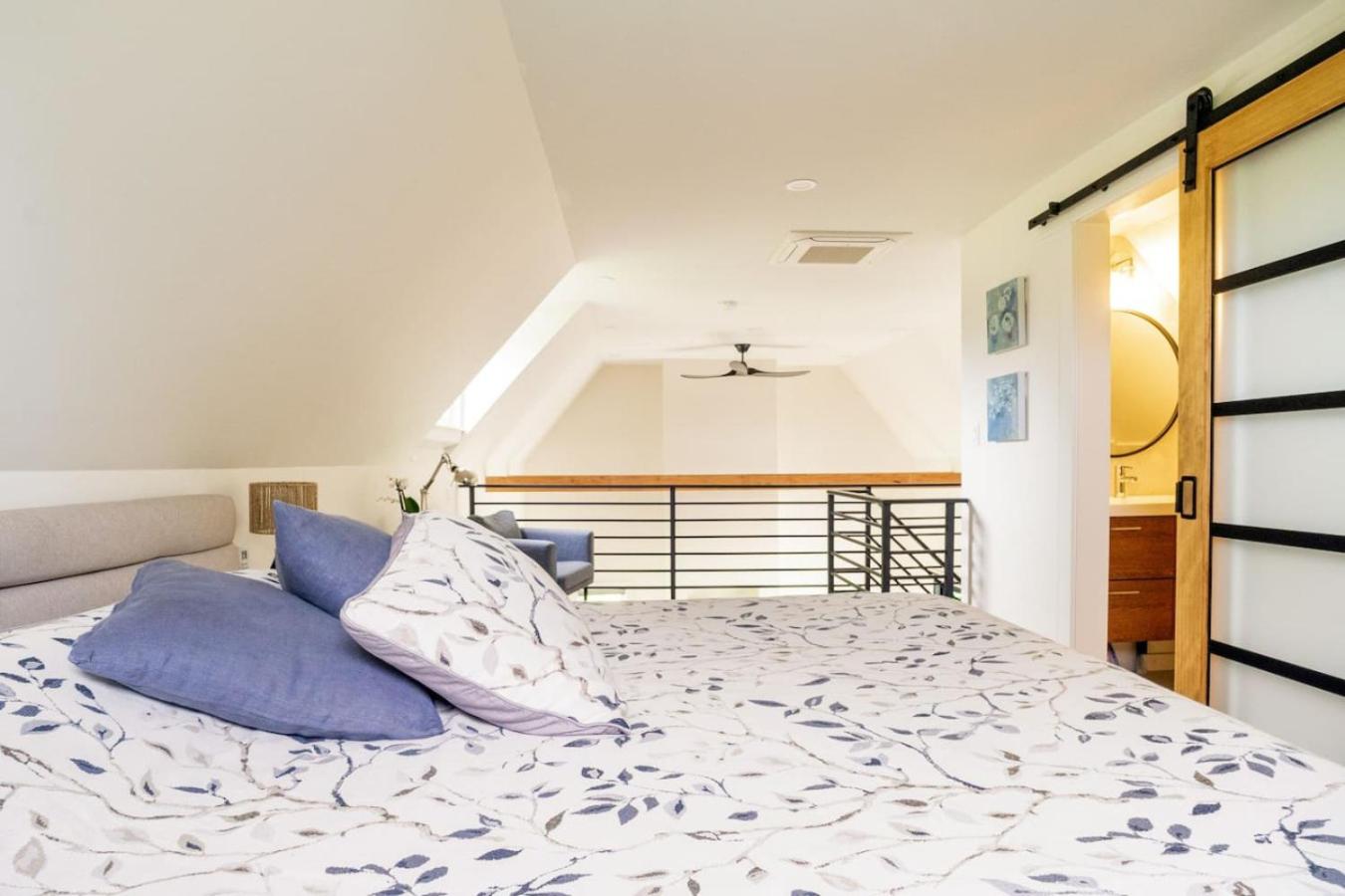 Inn The Orchard, Modern Cottage, private Hot Tub