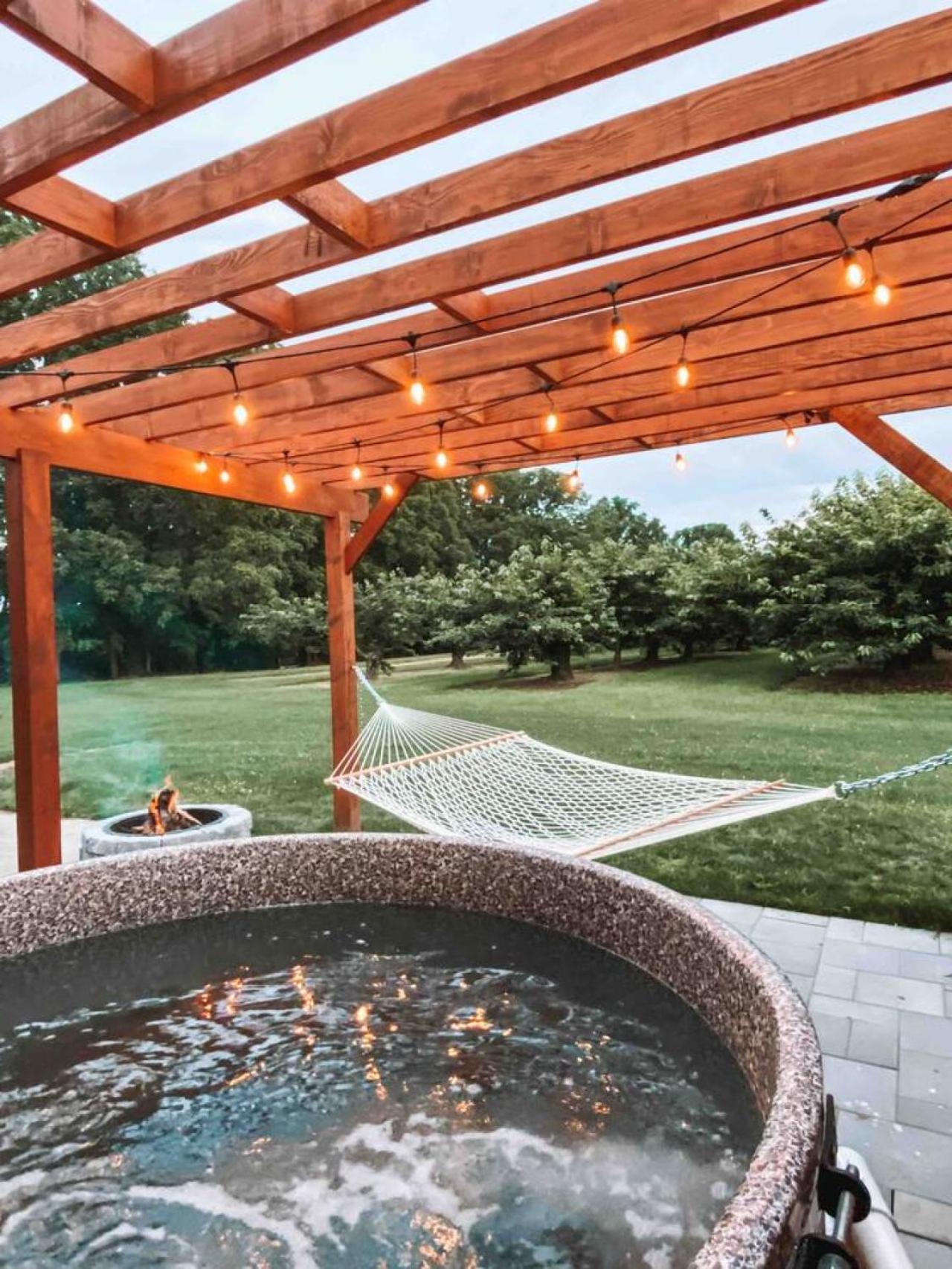 Inn The Orchard, Modern Cottage, private Hot Tub