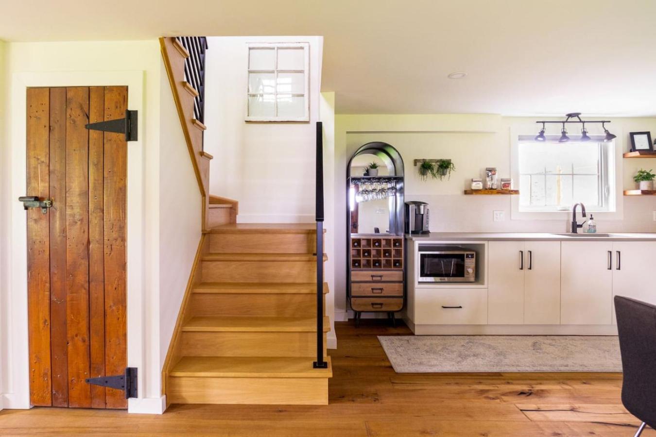 Inn The Orchard, Modern Cottage, private Hot Tub