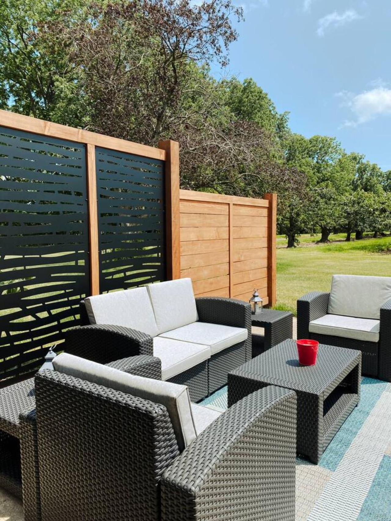 Inn The Orchard, Modern Cottage, private Hot Tub