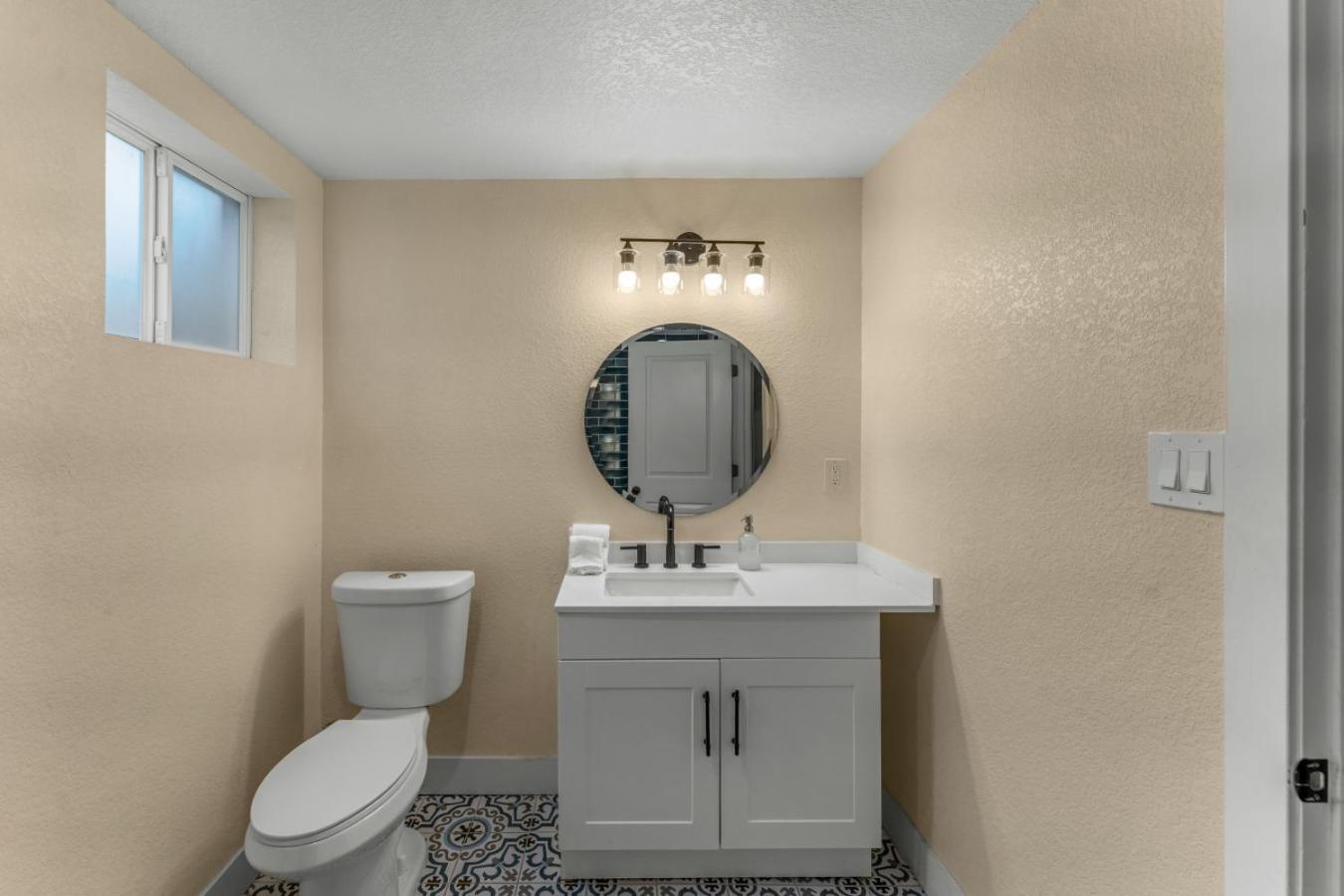 Reel Retreat A 3BR Family-Friendly Escape