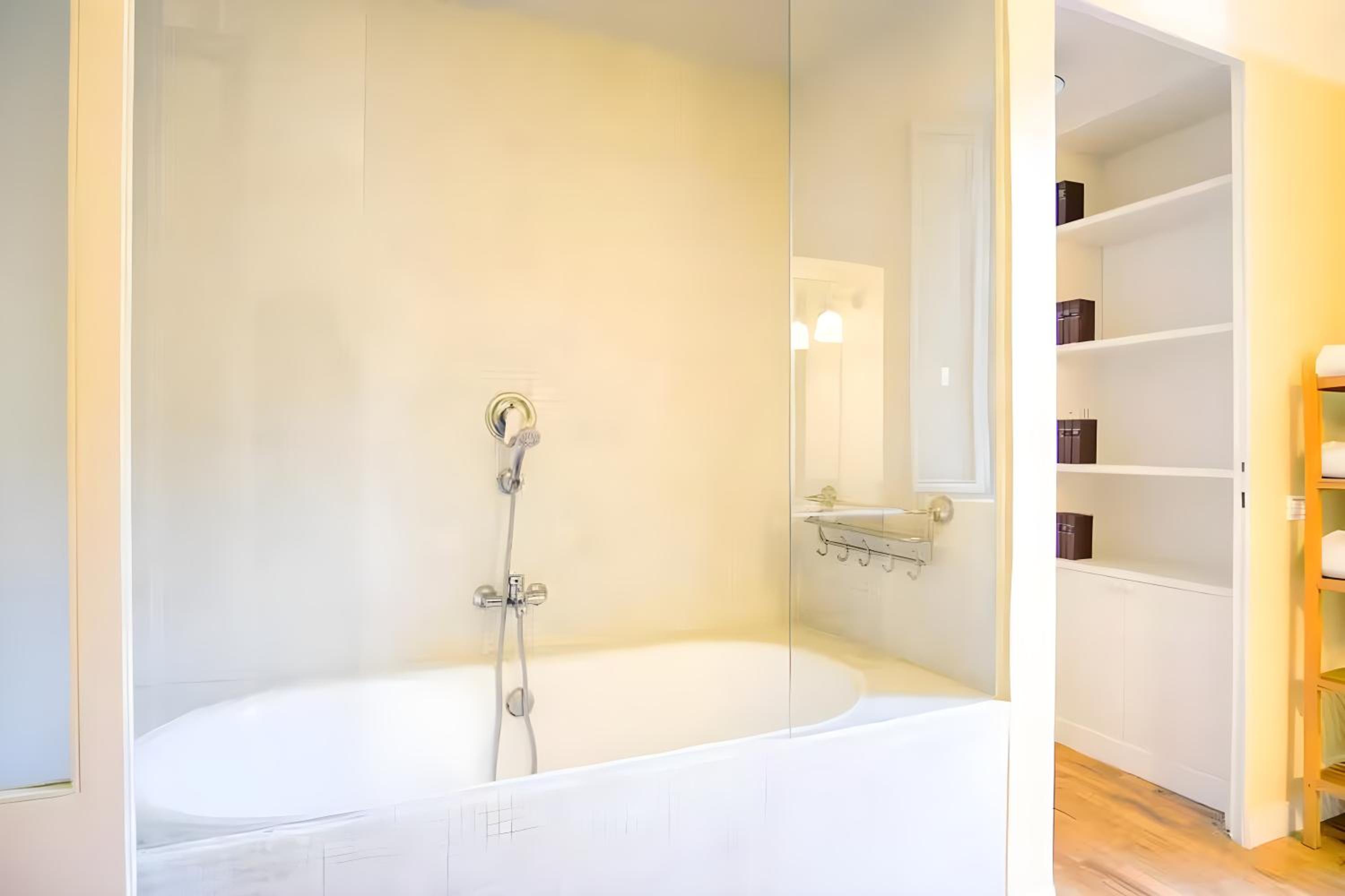 Elegantis Monti Royal Apartment with private terrace