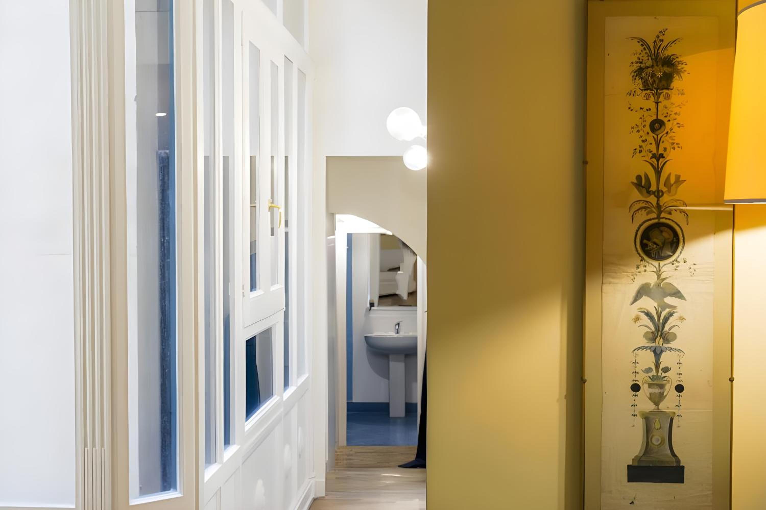 Elegantis Monti Royal Apartment with private terrace