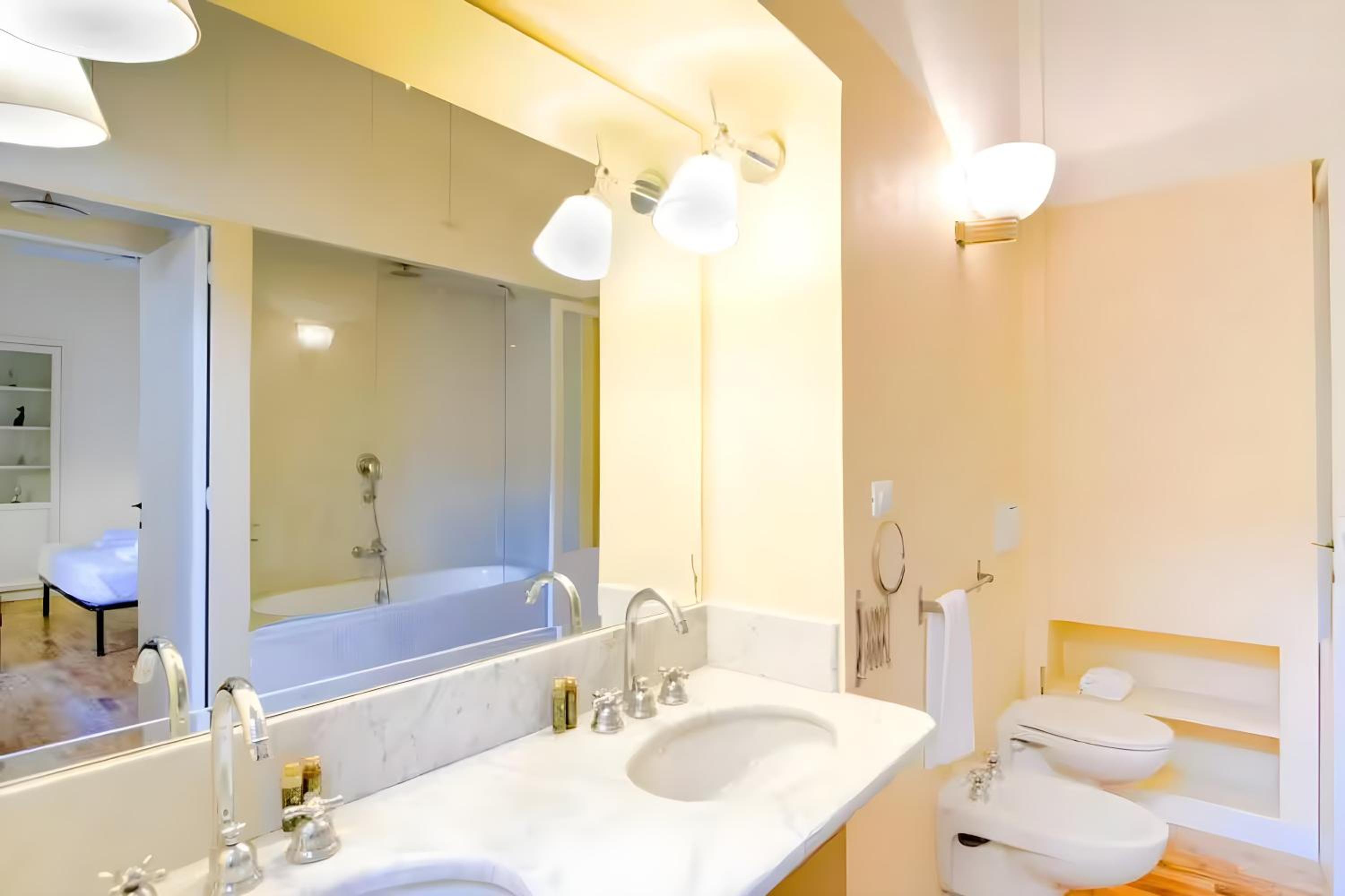 Elegantis Monti Royal Apartment with private terrace