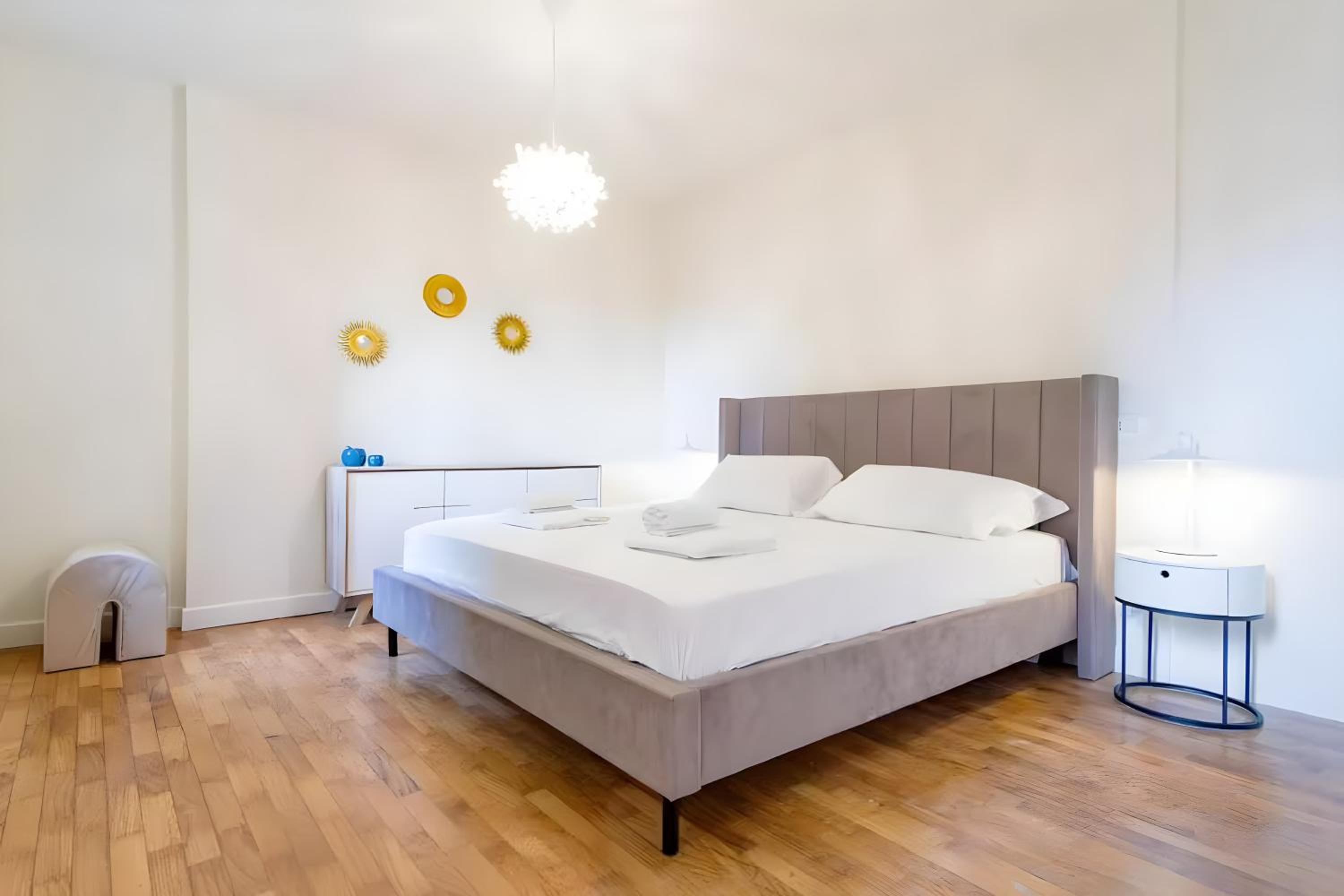 Elegantis Monti Royal Apartment with private terrace