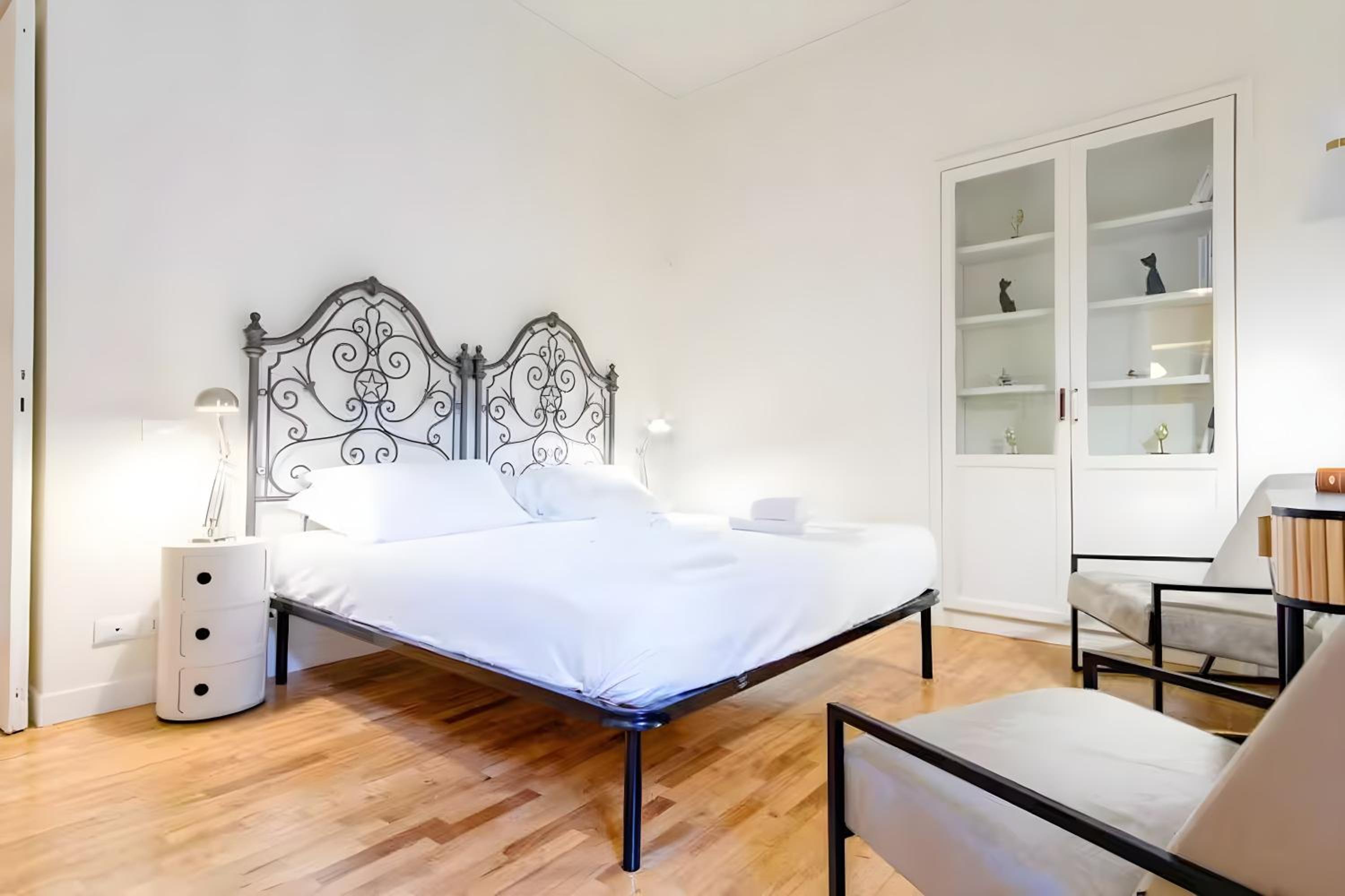 Elegantis Monti Royal Apartment with private terrace