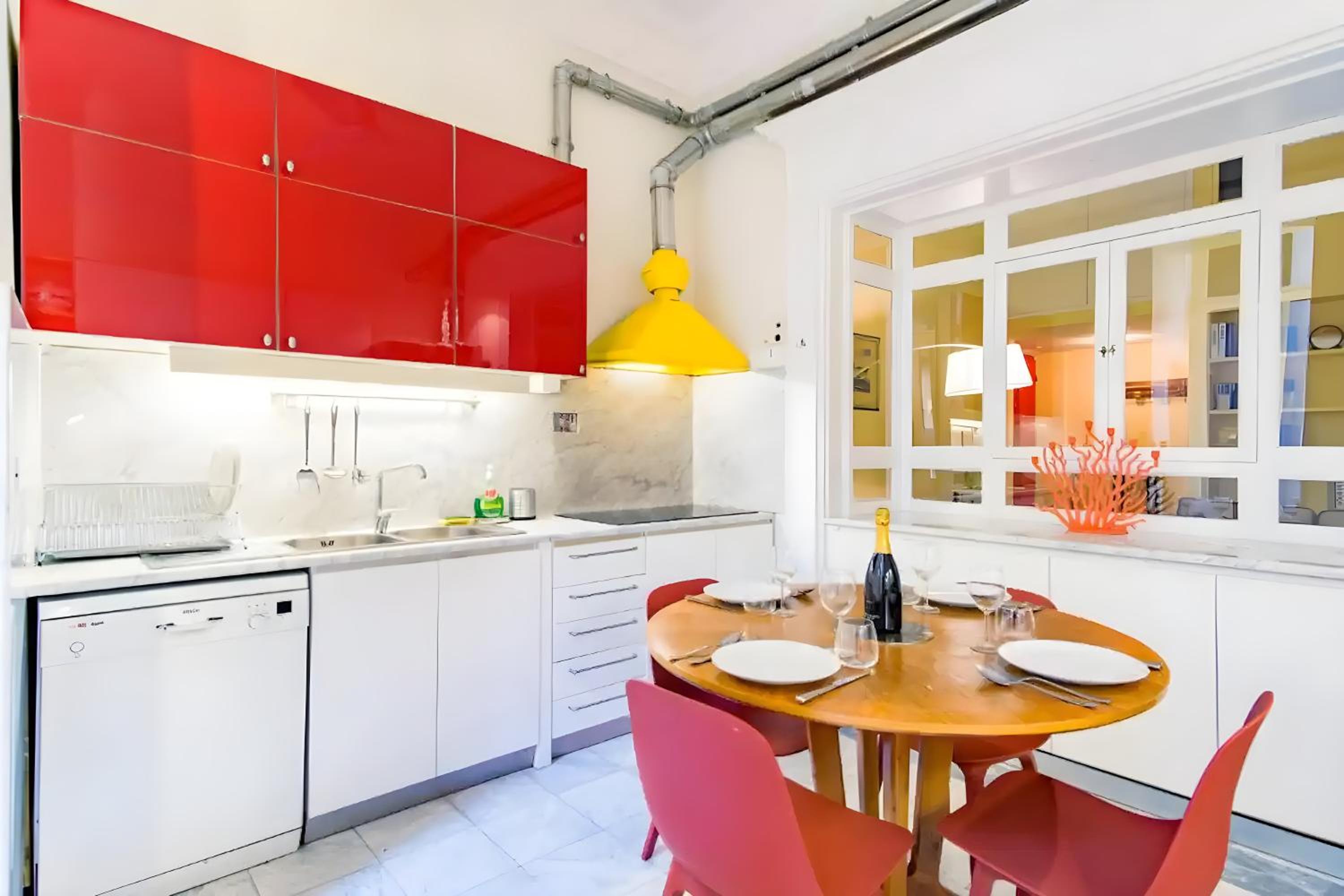 Elegantis Monti Royal Apartment with private terrace