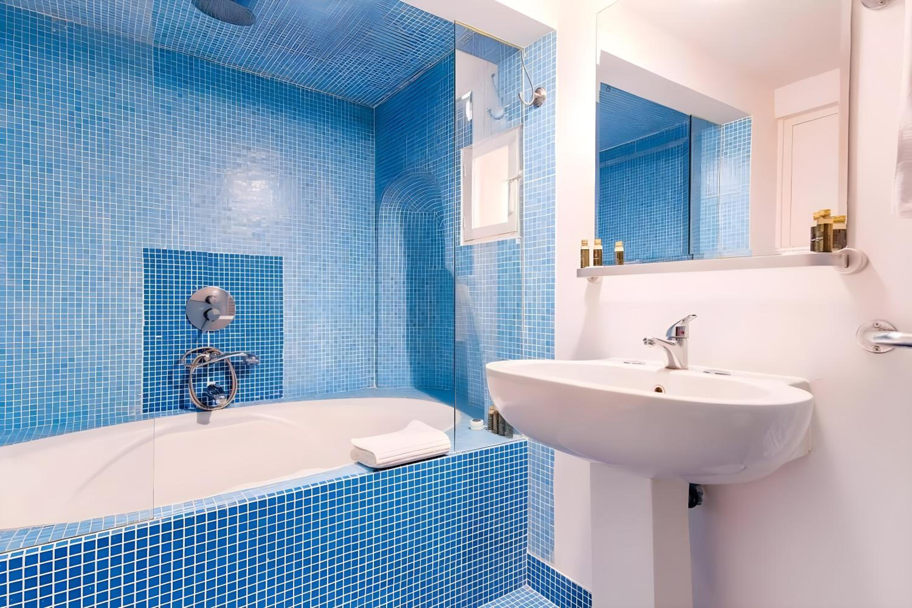 Elegantis Monti Royal Apartment with private terrace