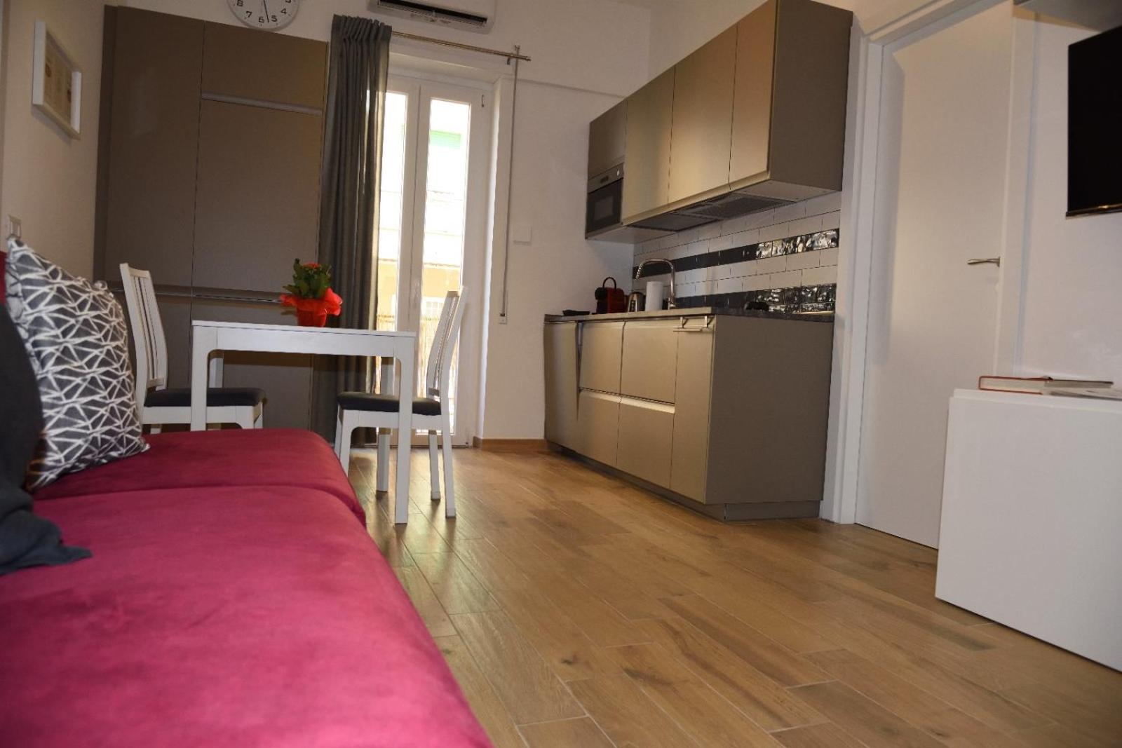 LG Apartment - Near Vatican City, Rome