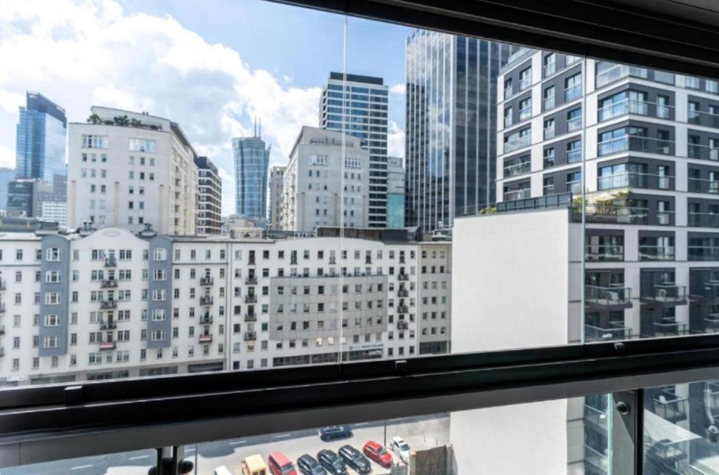 Urban Chic - Luxury Stay for up to 15 Guests in Mennica Residence, Warsaw Center