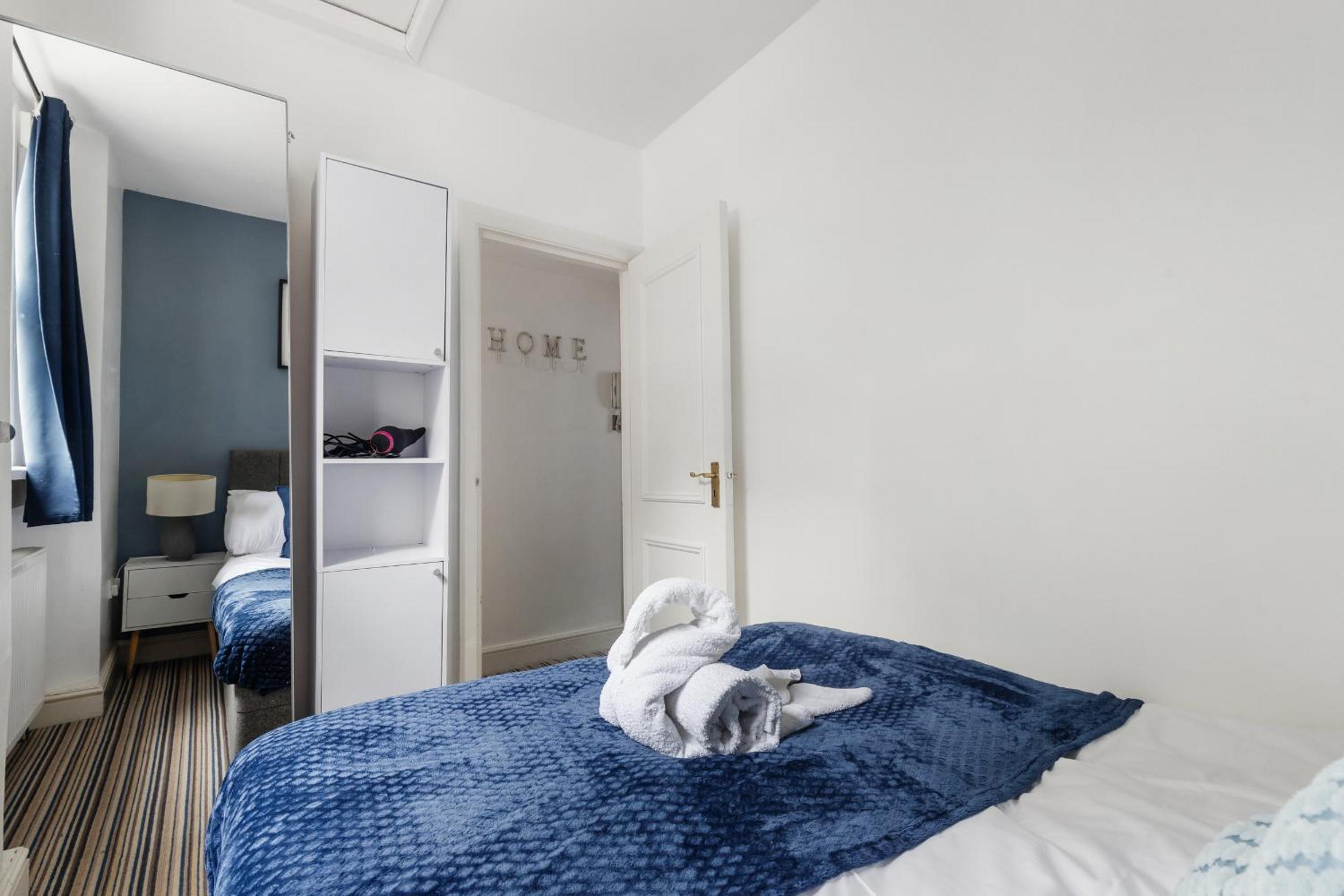 The Oakley - Euston Prime Apartments
