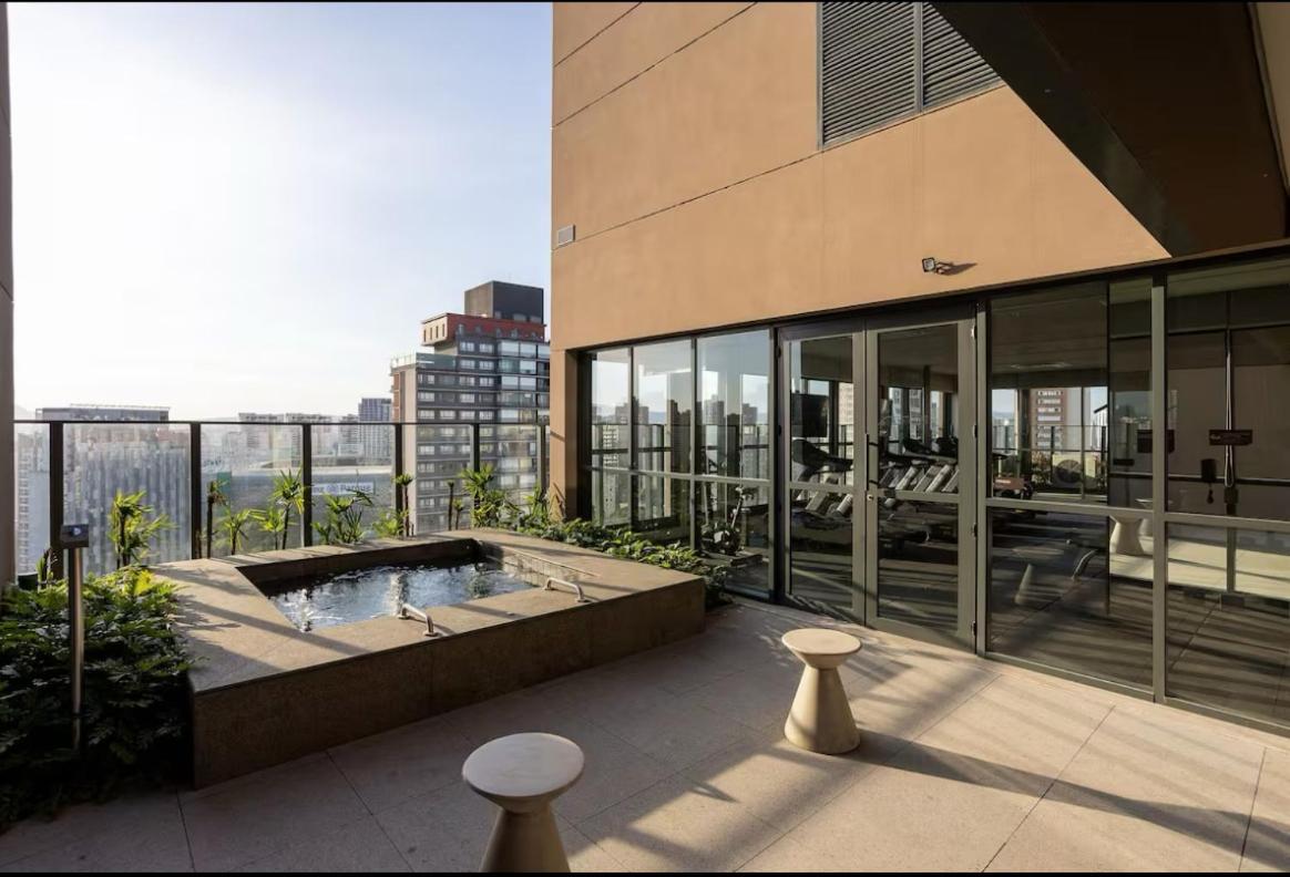 Soma Perdizes SP Apartamento com Garagem Piscina e Academia - Ideal para Trabalho e Turismo