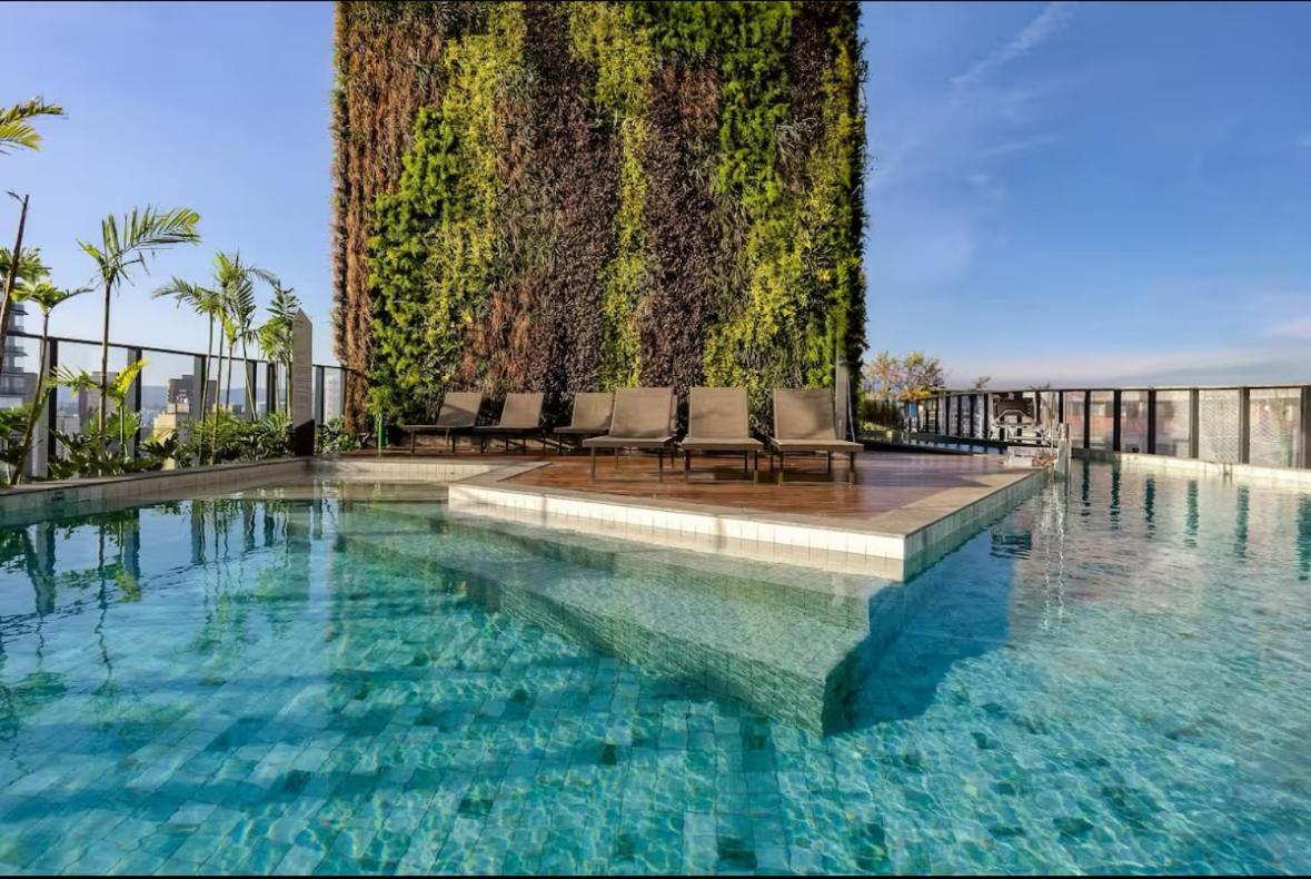 Soma Perdizes SP Apartamento com Garagem Piscina e Academia - Ideal para Trabalho e Turismo
