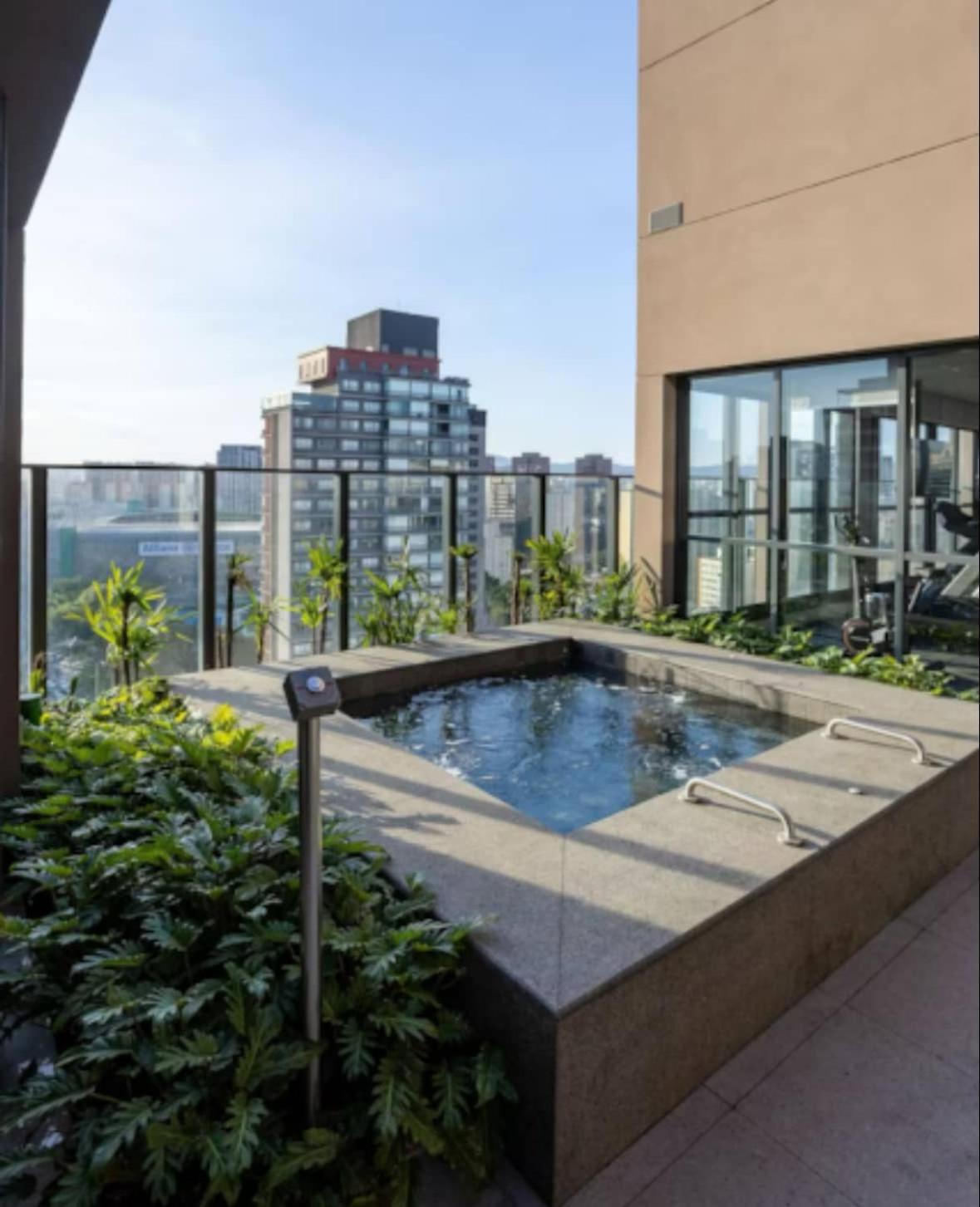 Soma Perdizes SP Apartamento com Garagem Piscina e Academia - Ideal para Trabalho e Turismo