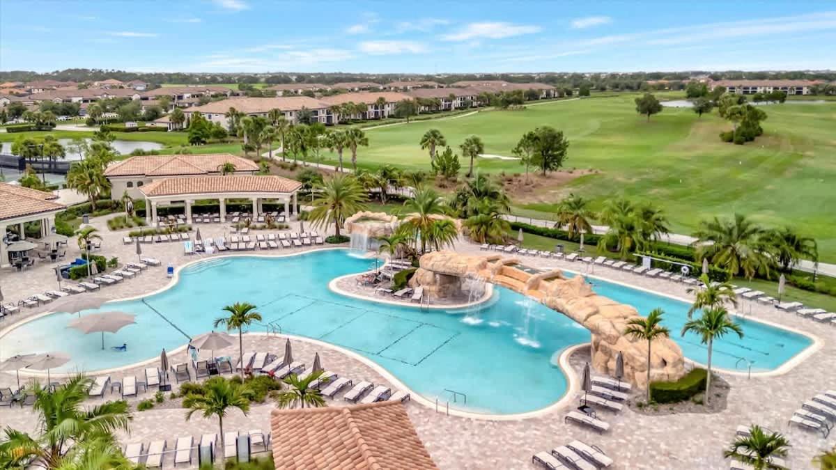 Golf Course Townhome Resort Amenities 2B Luxury