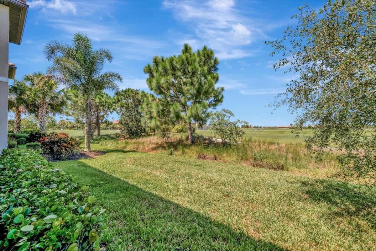 Golf Course Townhome Resort Amenities 2B Luxury