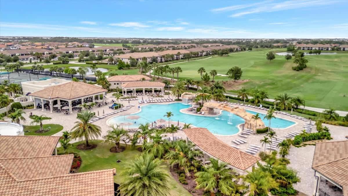 Golf Course Townhome Resort Amenities 2B Luxury