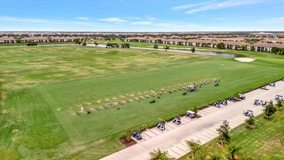 Golf Course Townhome Resort Amenities 2B Luxury
