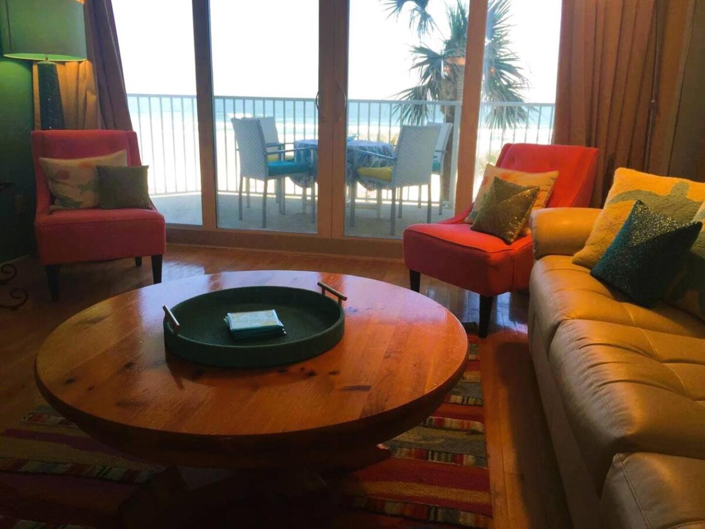 Serene 2BR Oceanfront Condo with Balcony, Florida