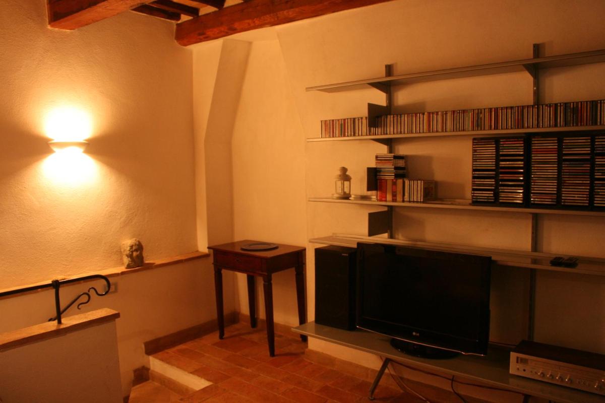 Photo 23