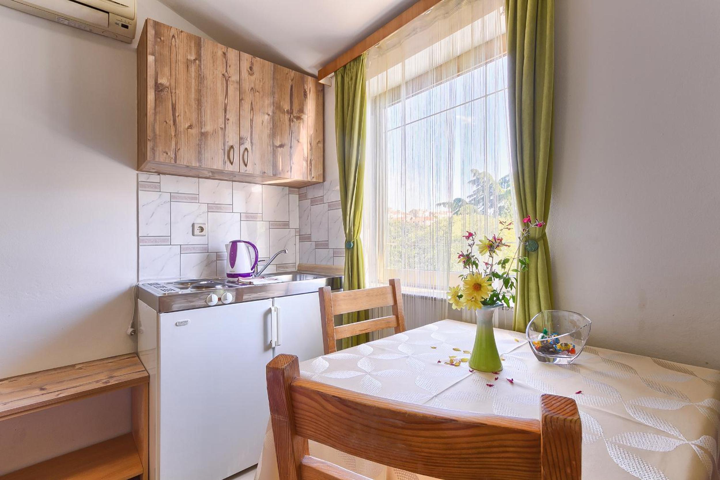 Apartments Ljiljana view 4