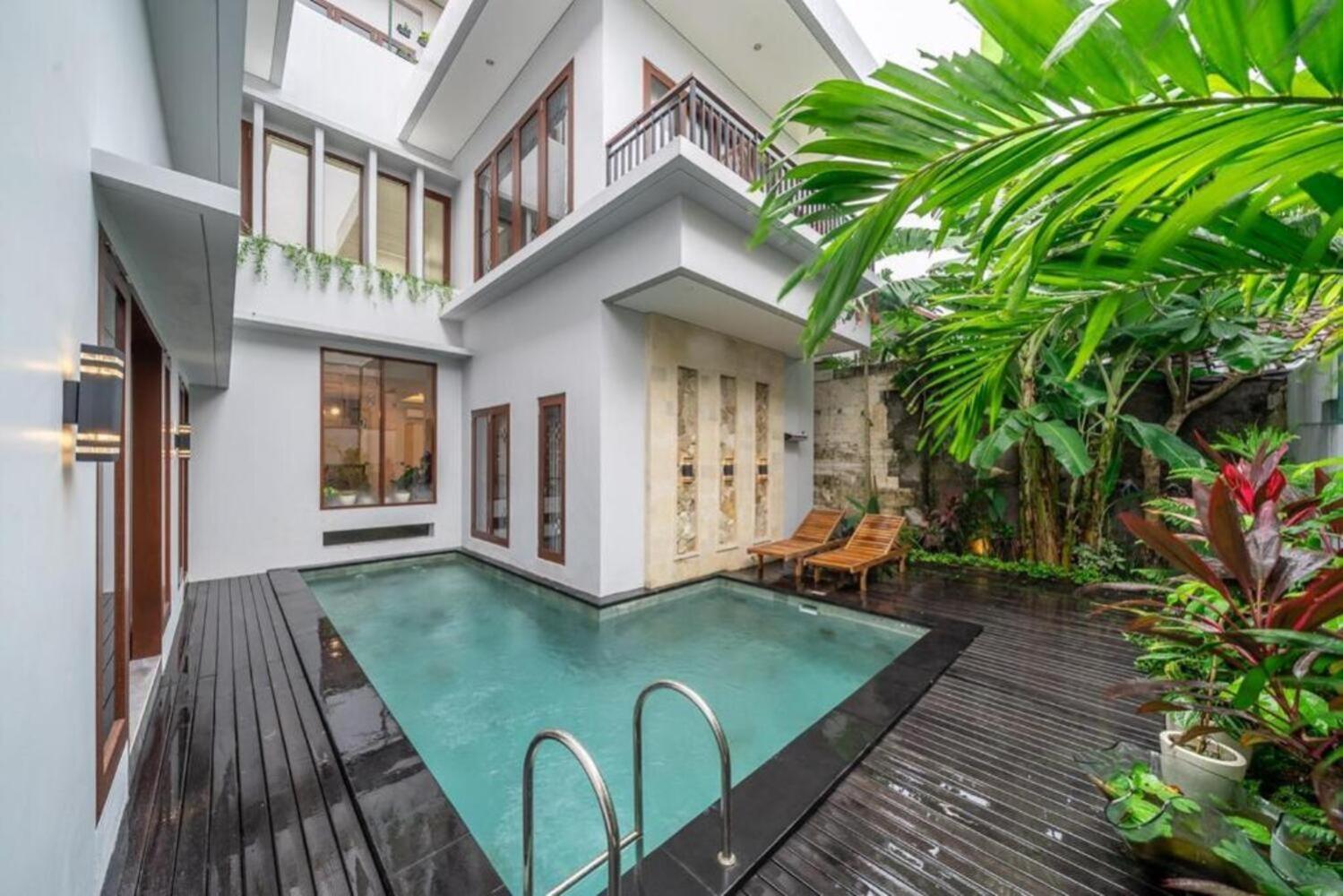 Modern 5BR Luxury Villa with Pool & Rooftop - 100m from Sanur Beach