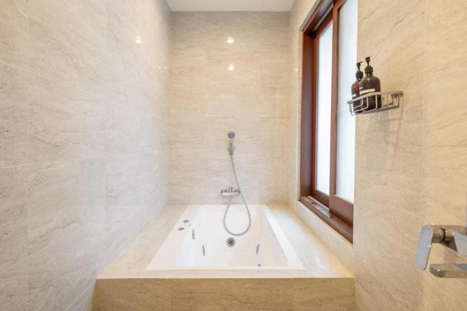 Modern 5BR Luxury Villa with Pool & Rooftop - 100m from Sanur Beach