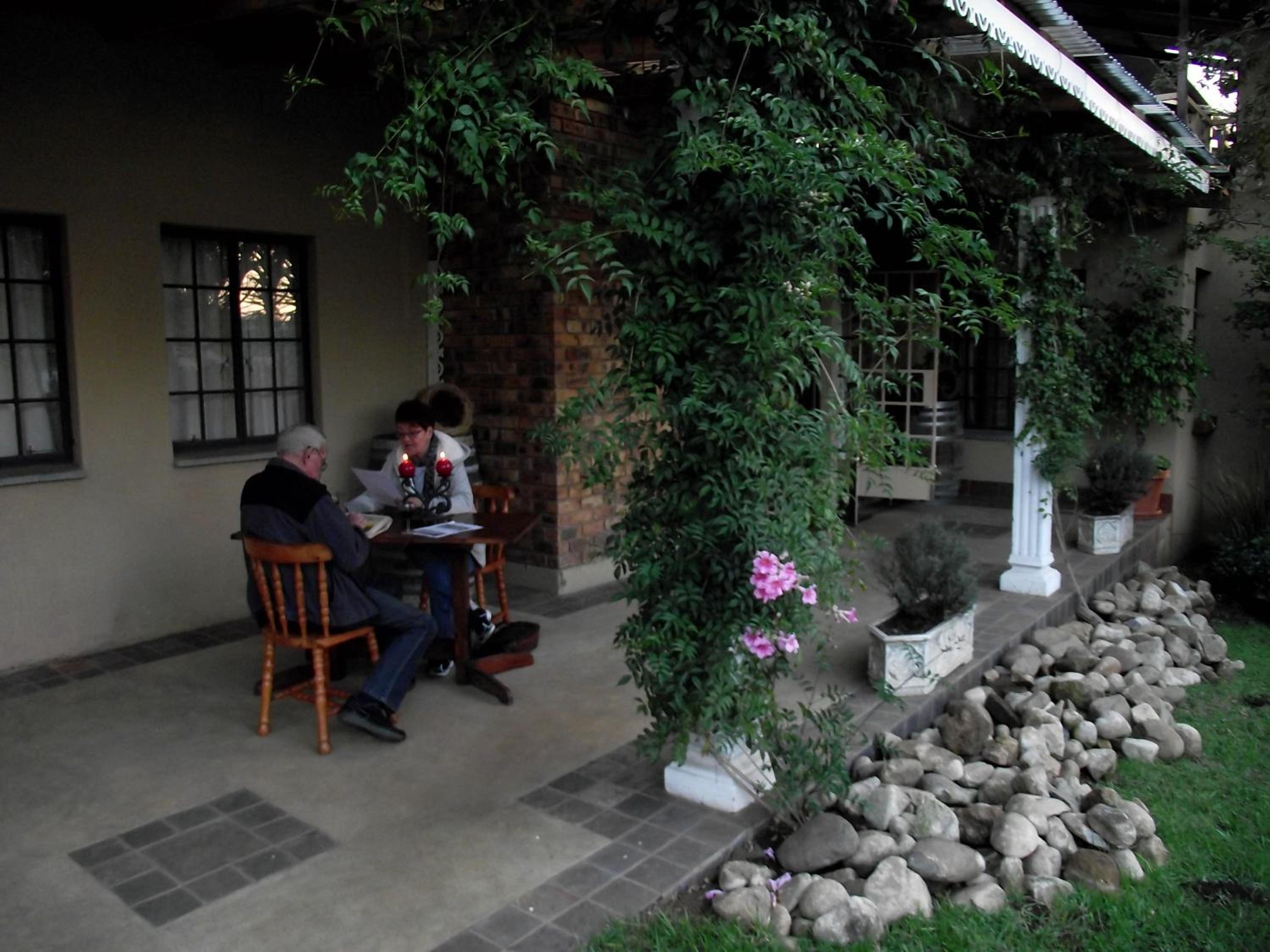 Autumn Breeze Manor Guest House