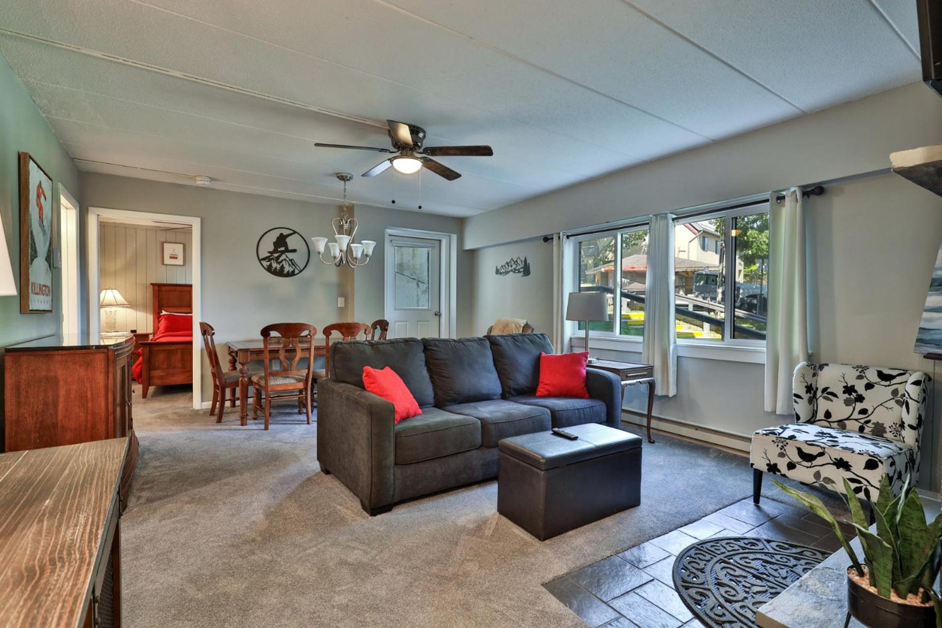 The Snowshed Steps at Mt Green - Walk-to-Lifts Ski Condo with Pools, AC, Fireplace & Shuttle!