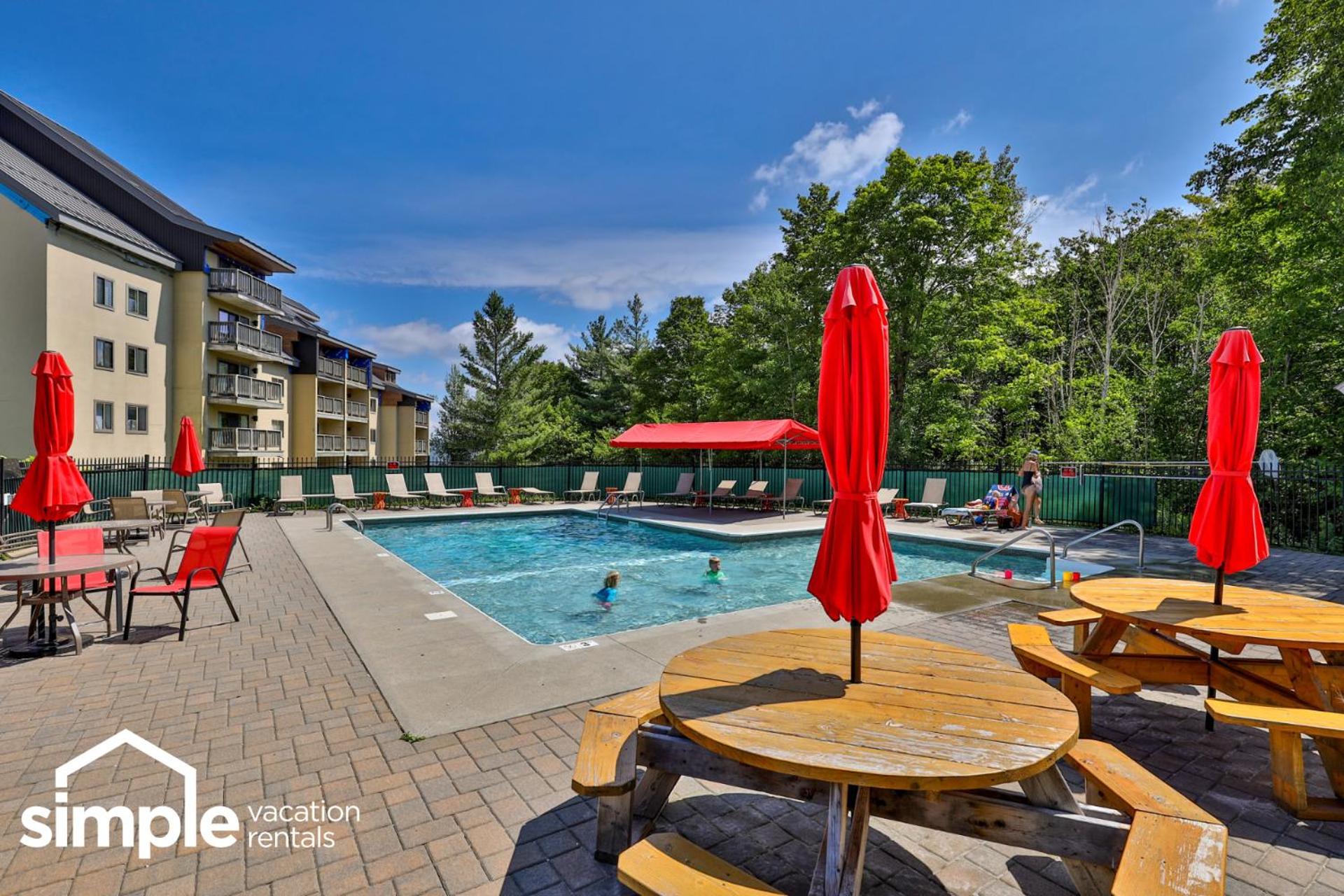 The Snowshed Steps at Mt Green - Walk-to-Lifts Ski Condo with Pools, AC, Fireplace & Shuttle!
