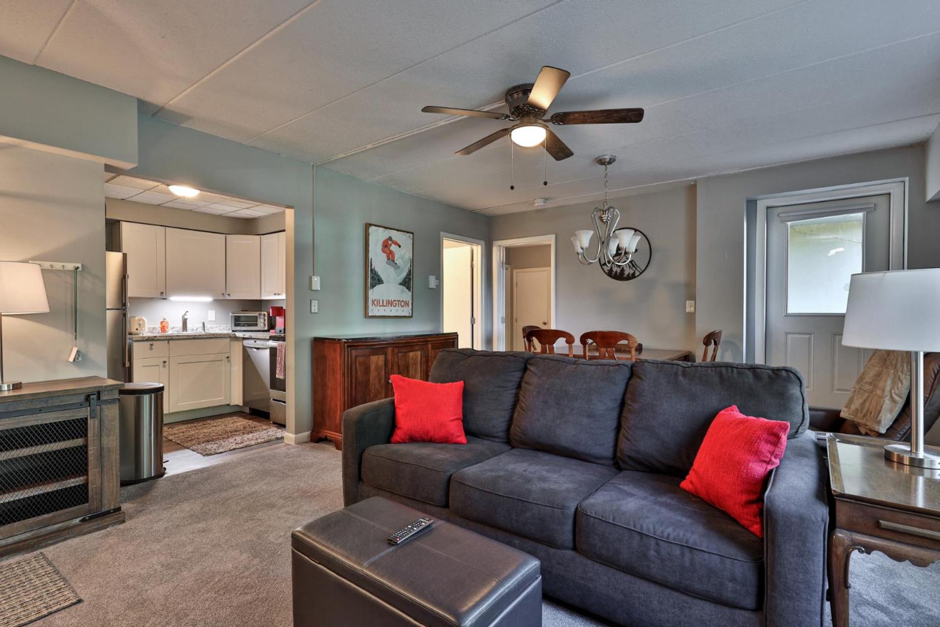 The Snowshed Steps at Mt Green - Walk-to-Lifts Ski Condo with Pools, AC, Fireplace & Shuttle!