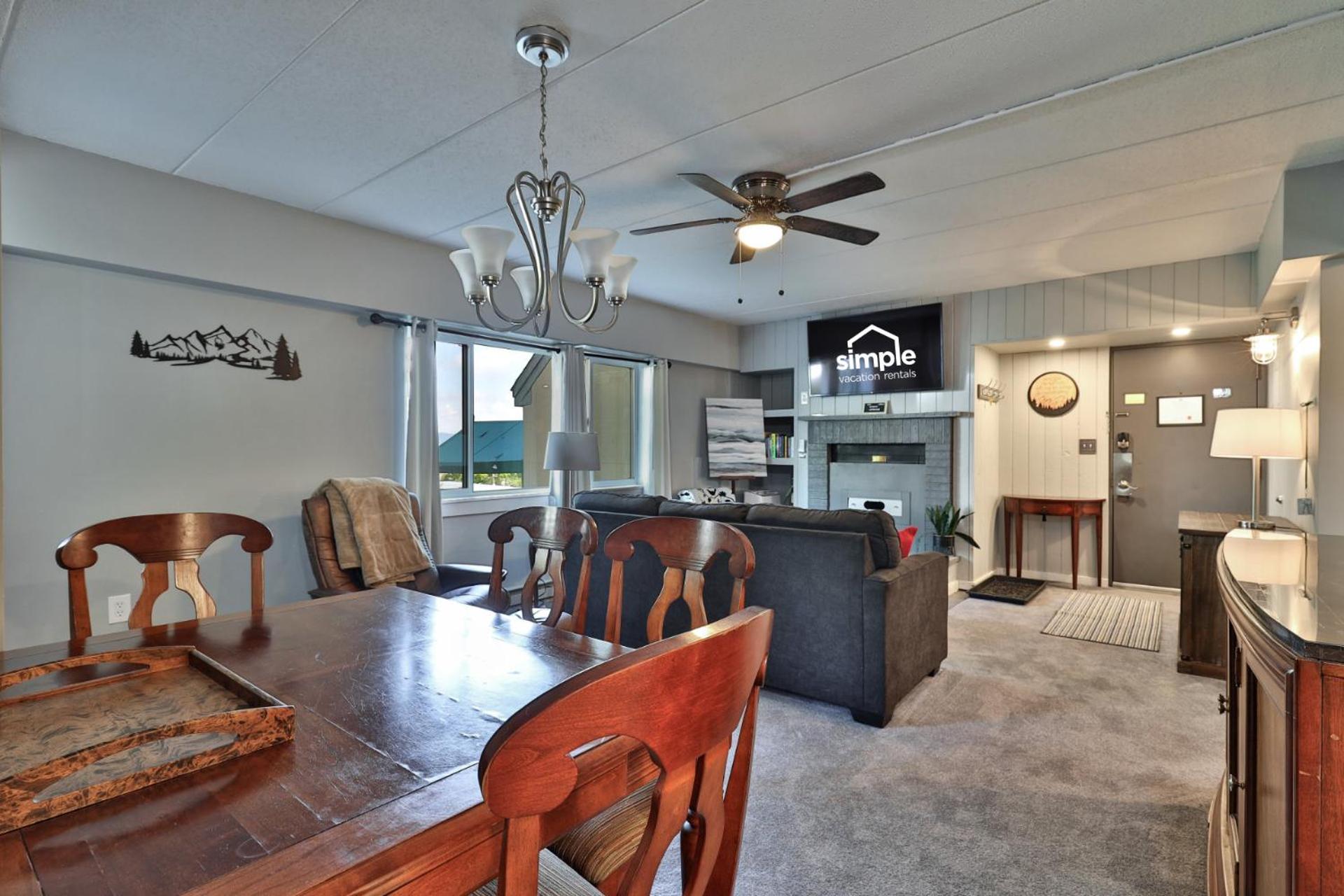 The Snowshed Steps at Mt Green - Walk-to-Lifts Ski Condo with Pools, AC, Fireplace & Shuttle!